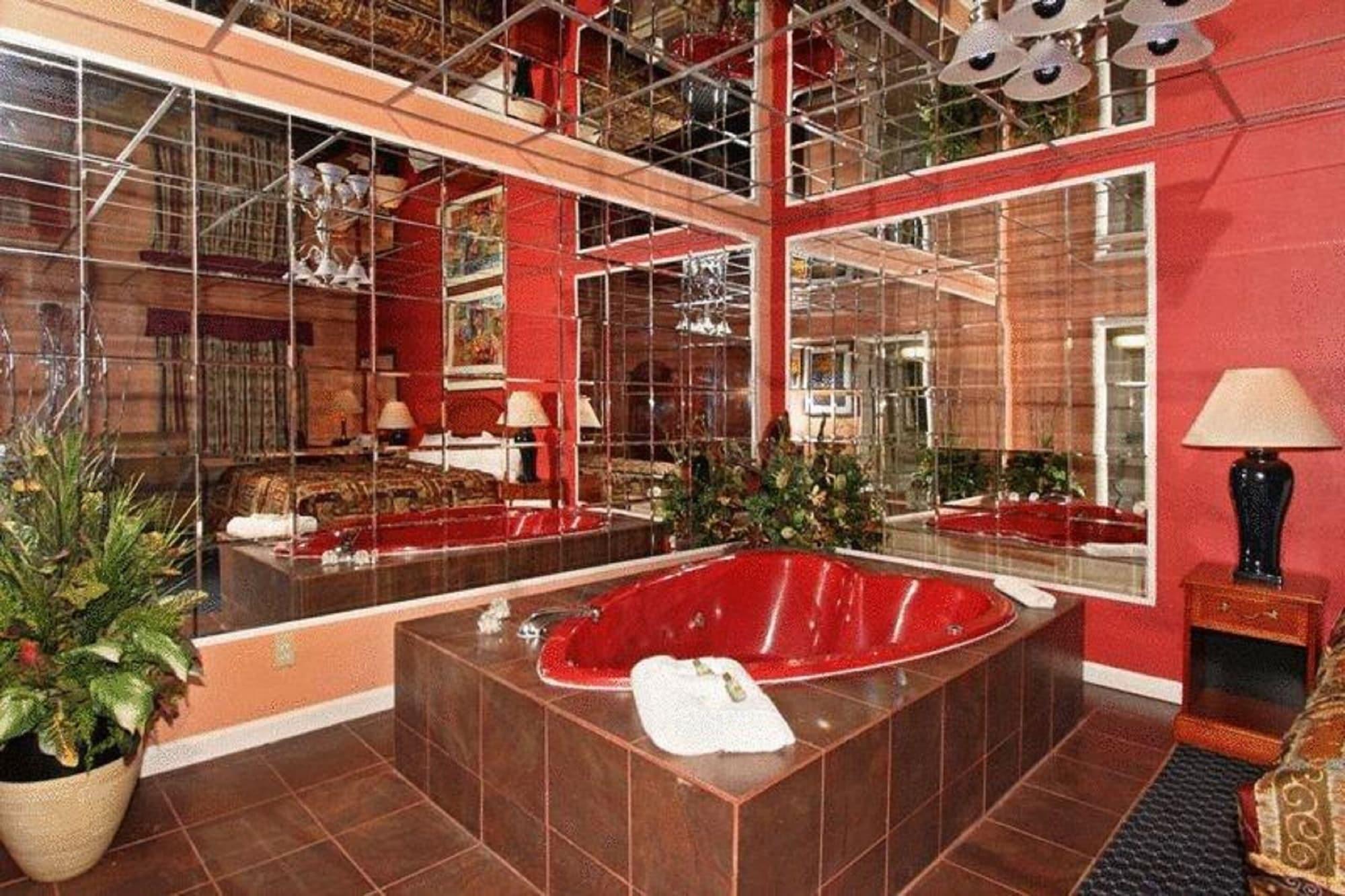 Deluxe Room Spa Bath