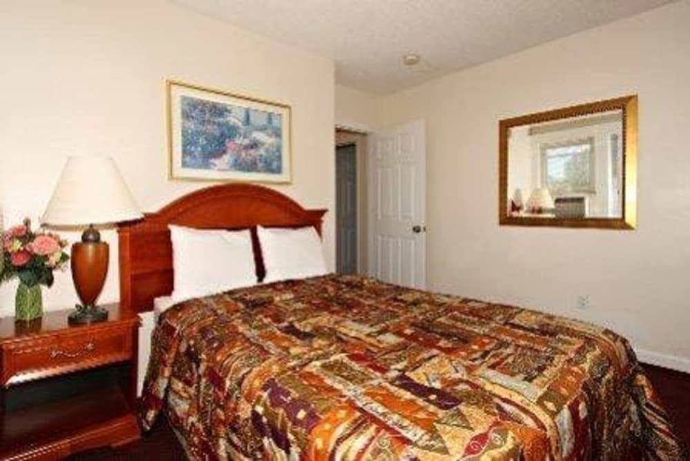 Standard Single Room,1210096228:JPEG