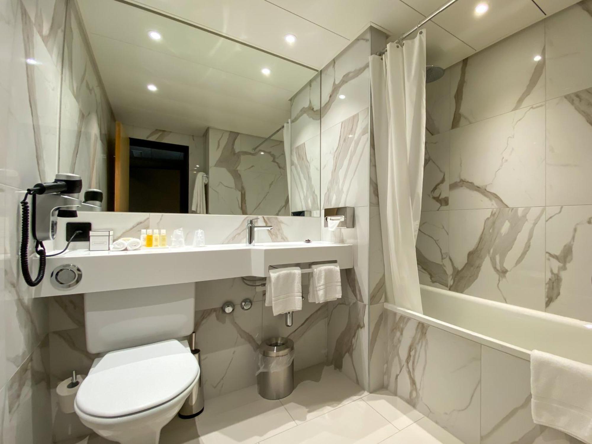 Executive Triple Suite