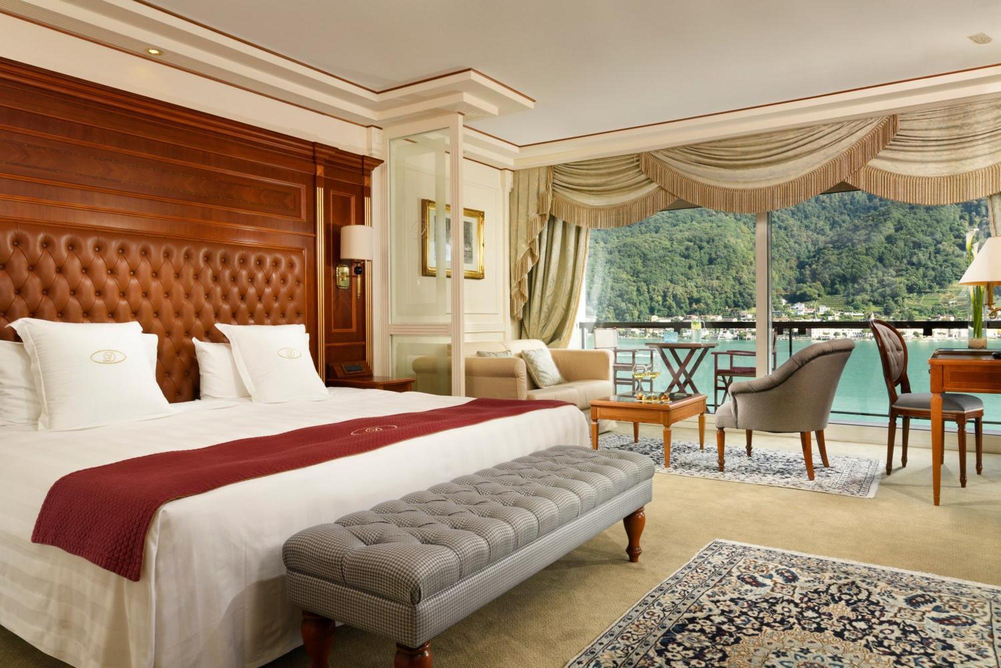 Deluxe Double Room Lake View Balcony