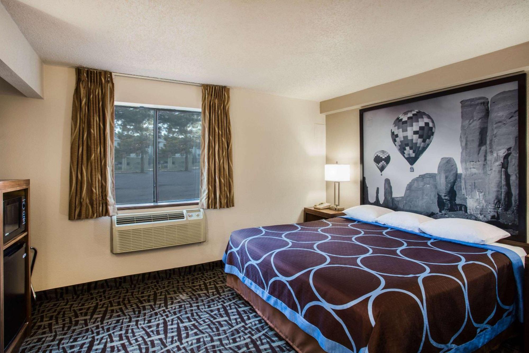 King Room Mobility Access or Non-Smoking