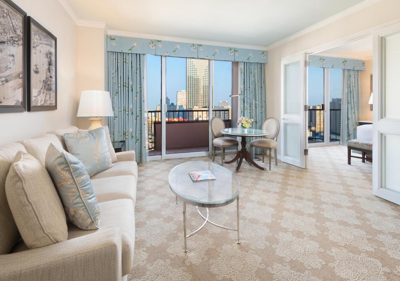 Deluxe Suite King