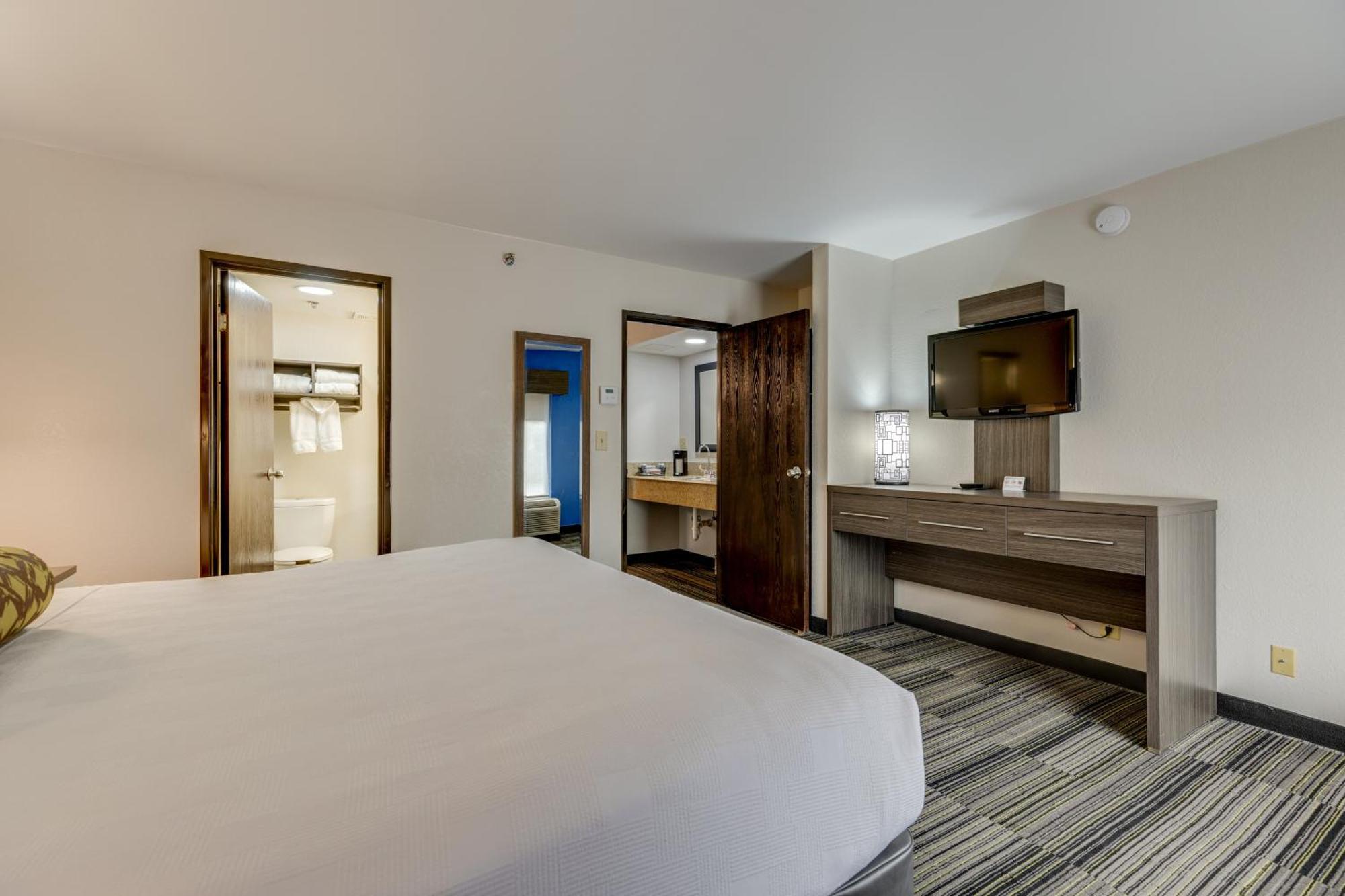 King Suite,1210595338:JPEG
