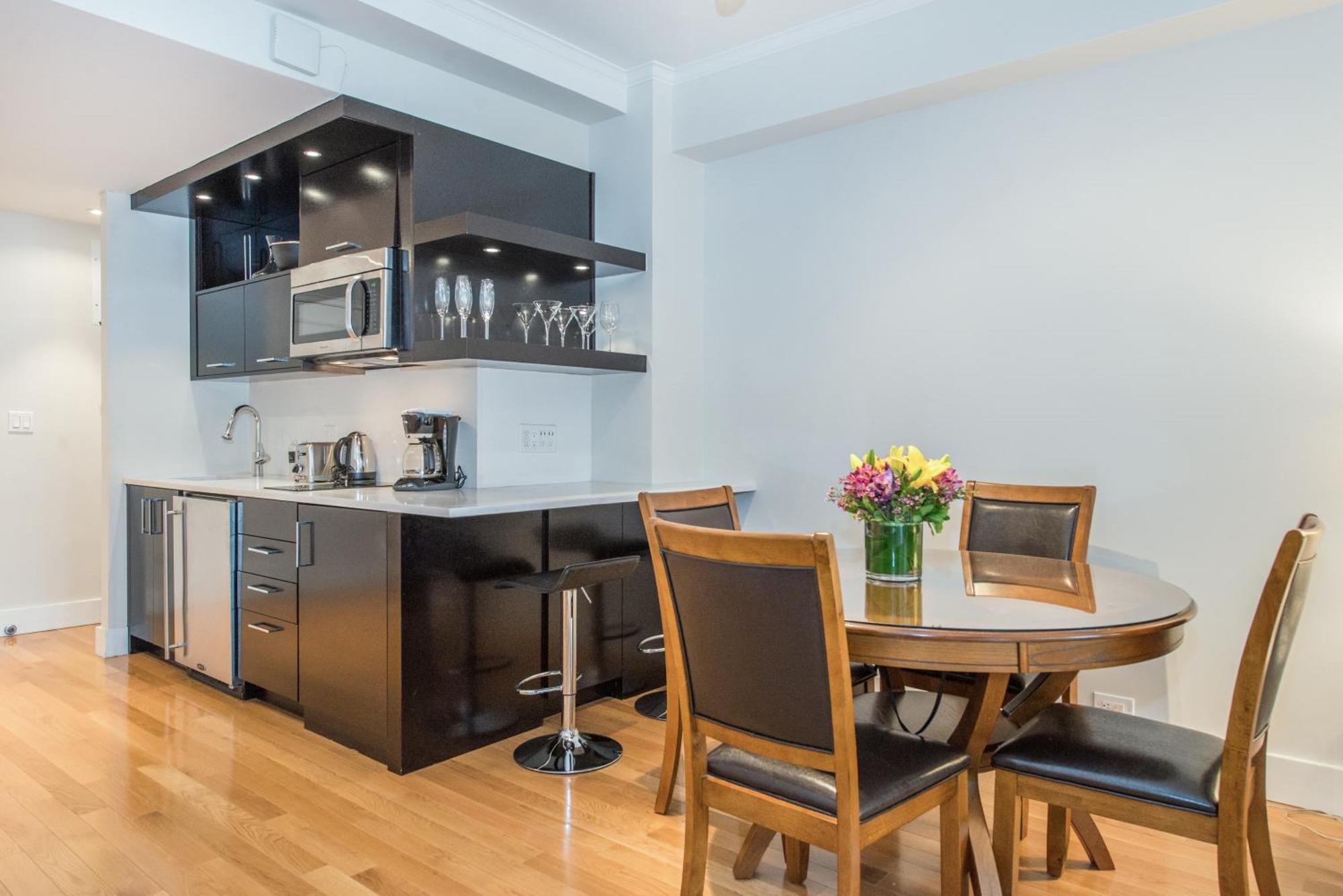 Manhattan Suites