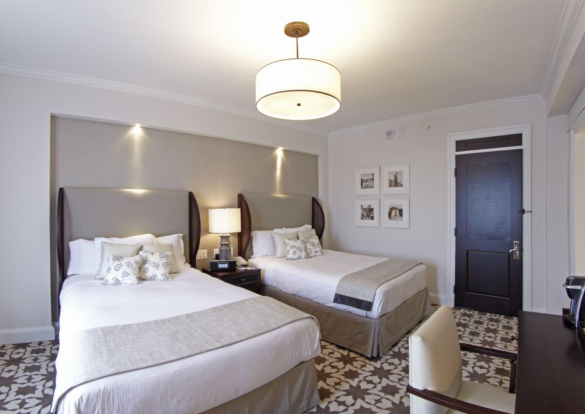 Standard Bungalow Double Room