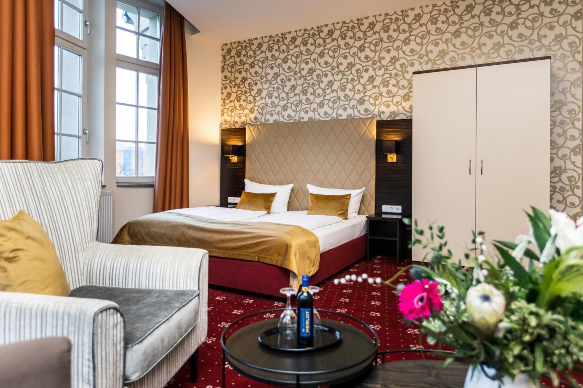 Triple Room,1211833354:JPEG