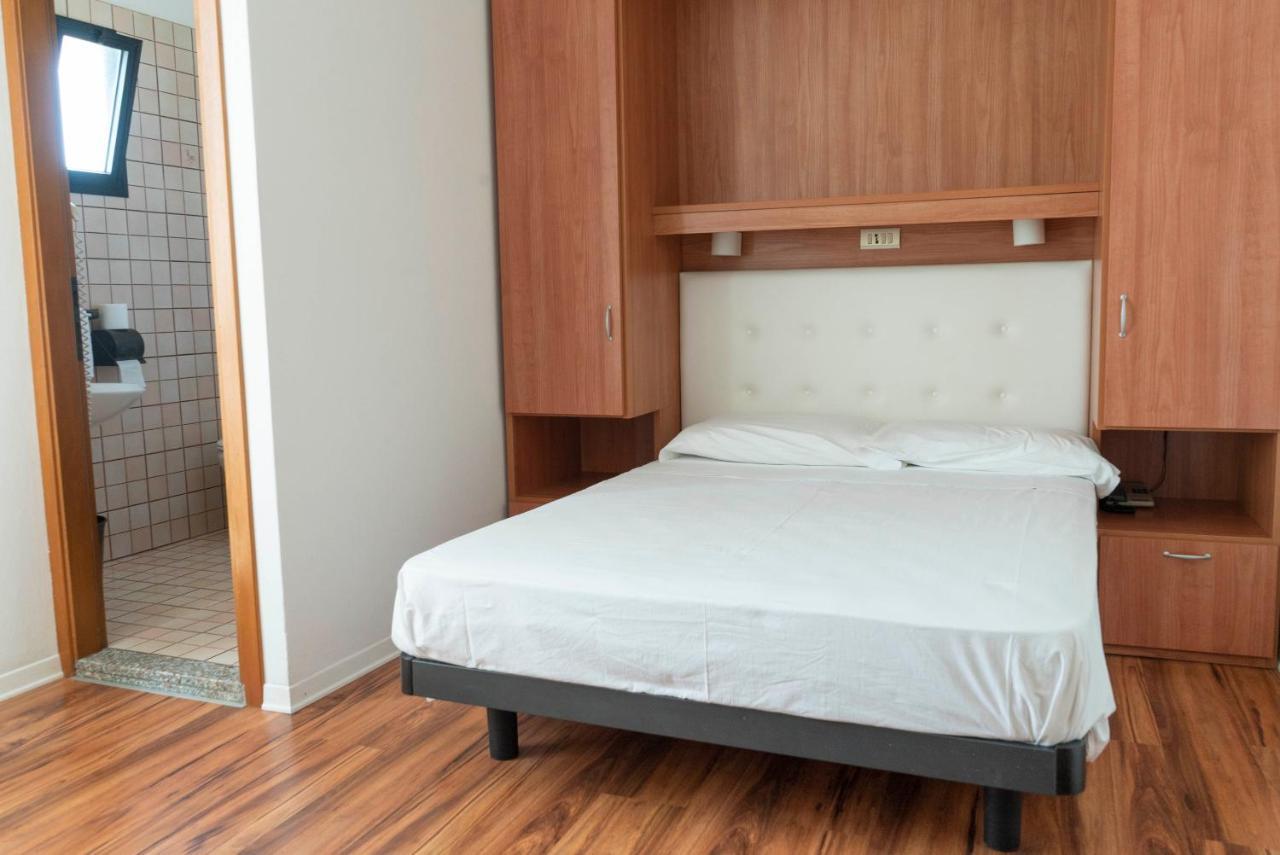 Classic Double or Twin Room Balcony,669258312:JPEG