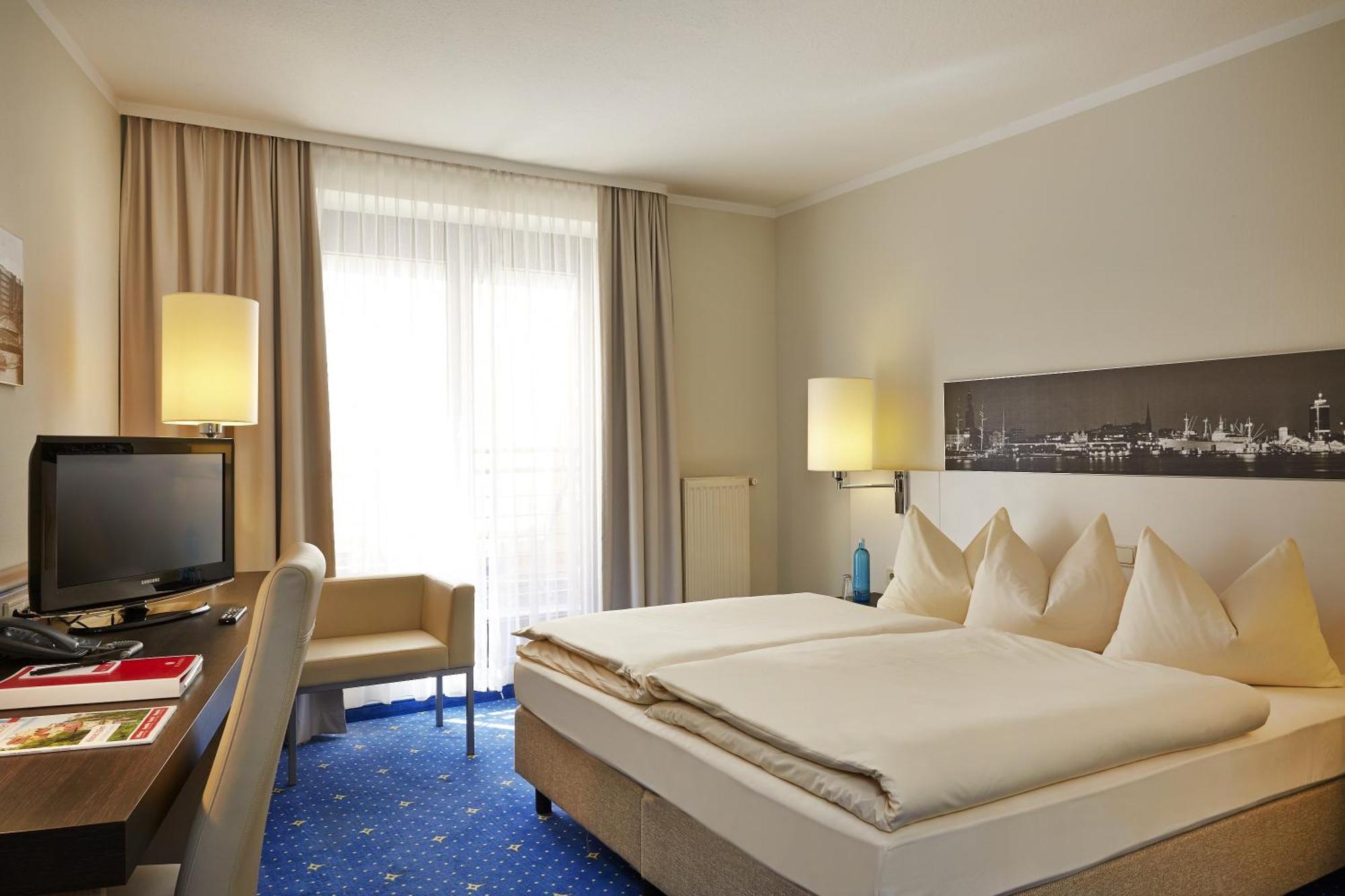 Double Room,702558685:JPEG