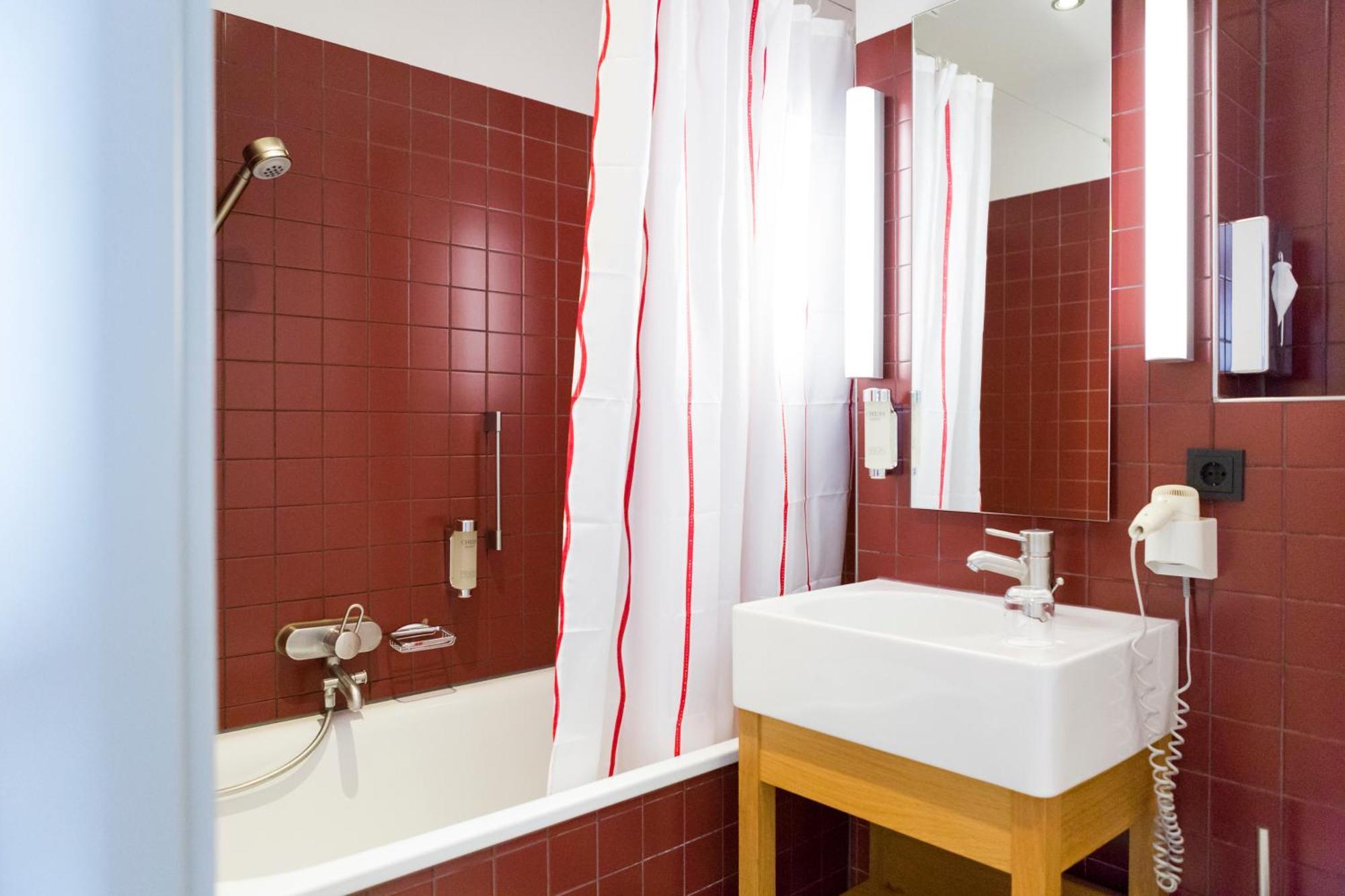 Comfort Single Room