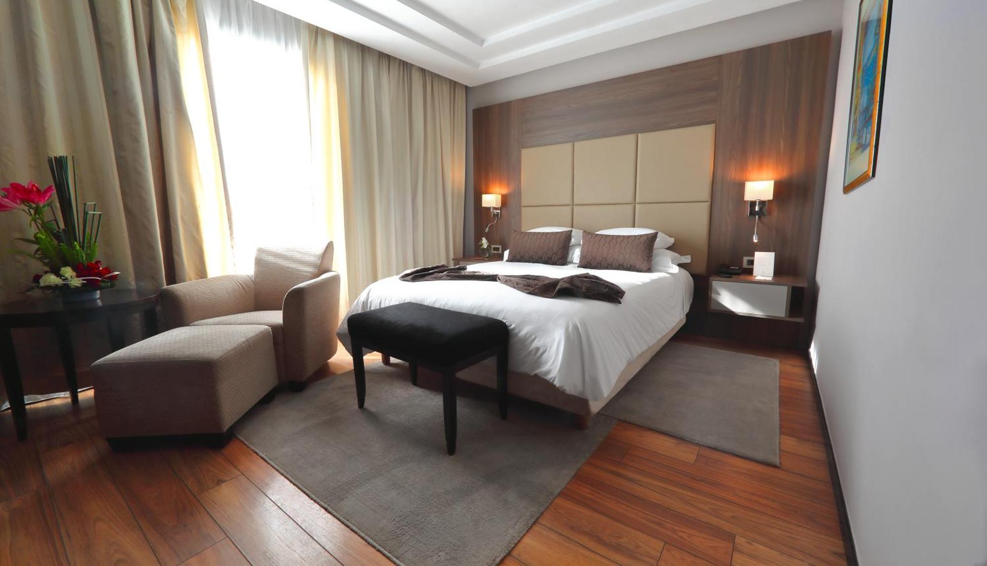 Deluxe Single Room,1212069640:JPEG