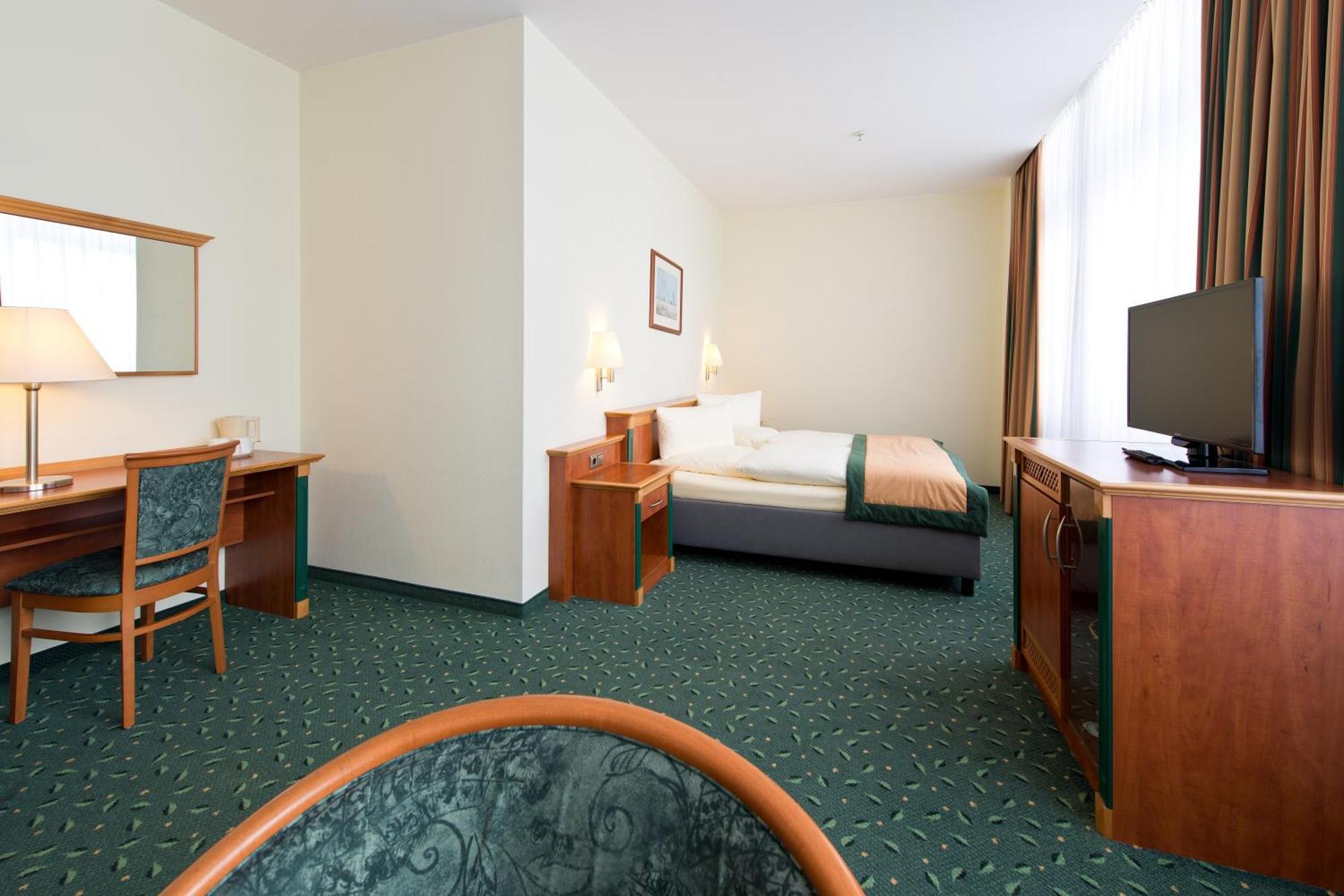 Junior Suite,689482302:JPEG