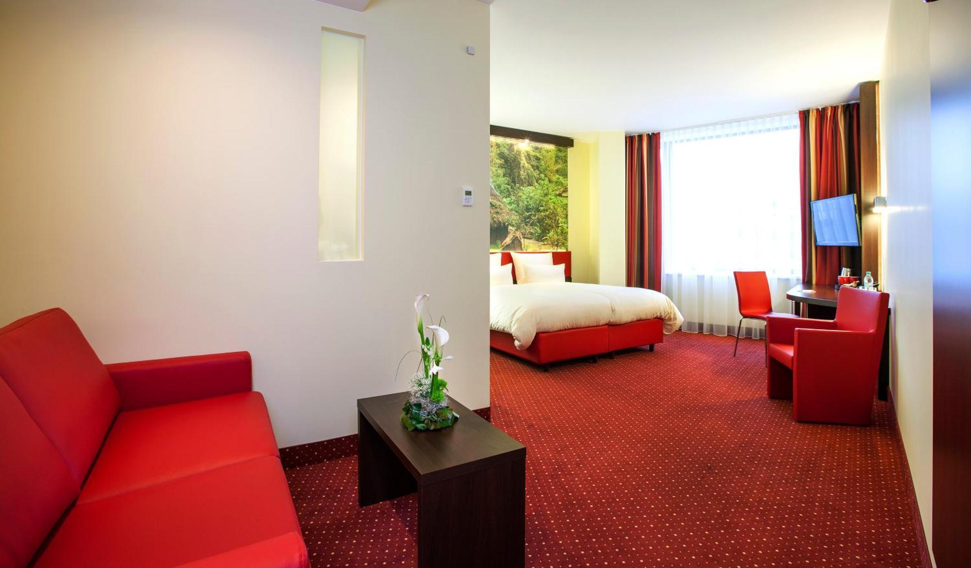 Junior Suite,703677808:JPEG
