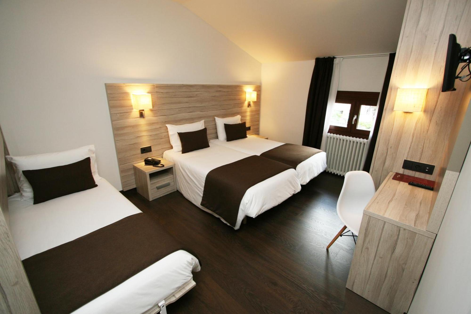 Triple Room,1212138553:JPEG