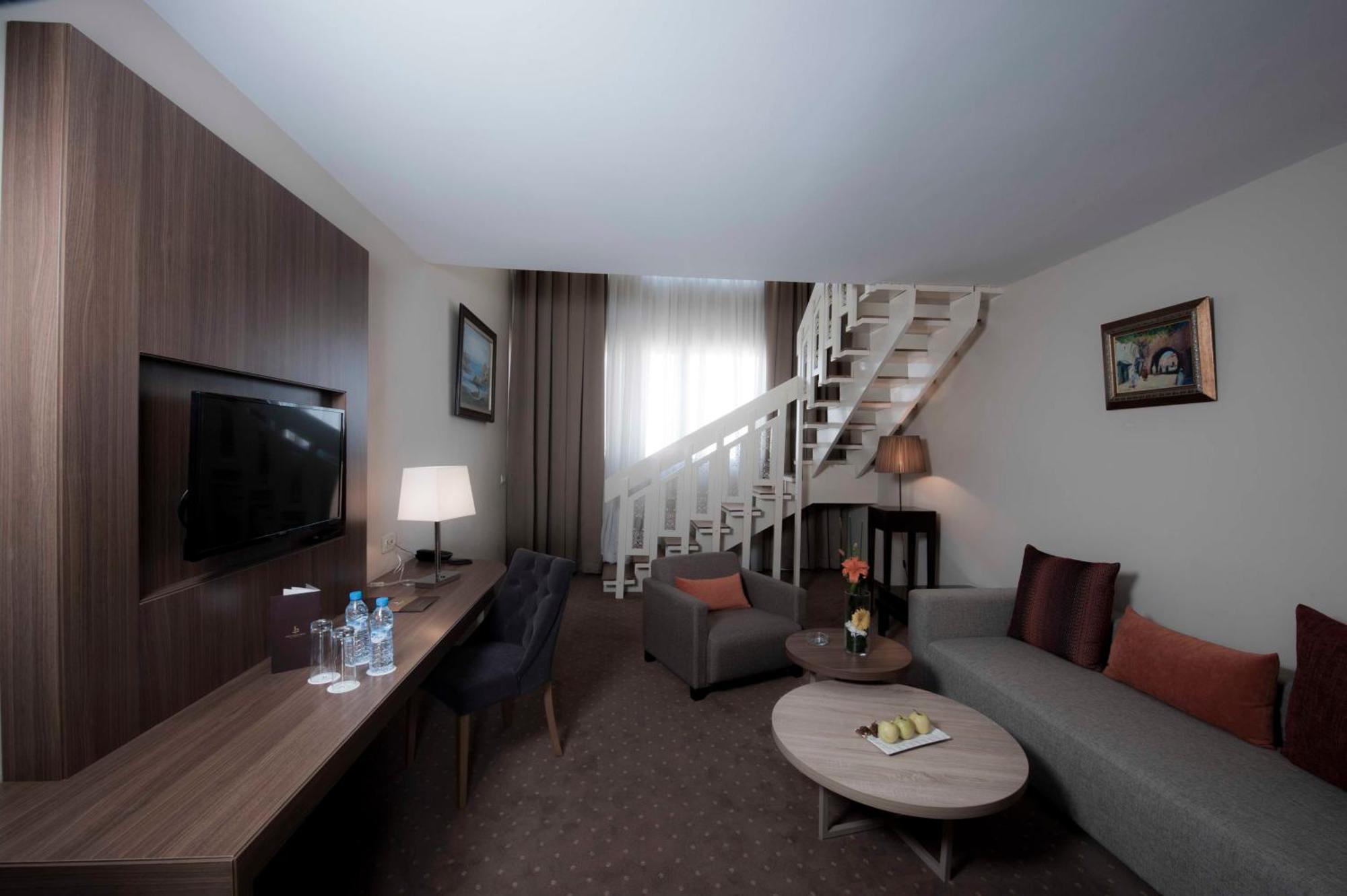 Duplex Suite City View,1498547878:JPEG