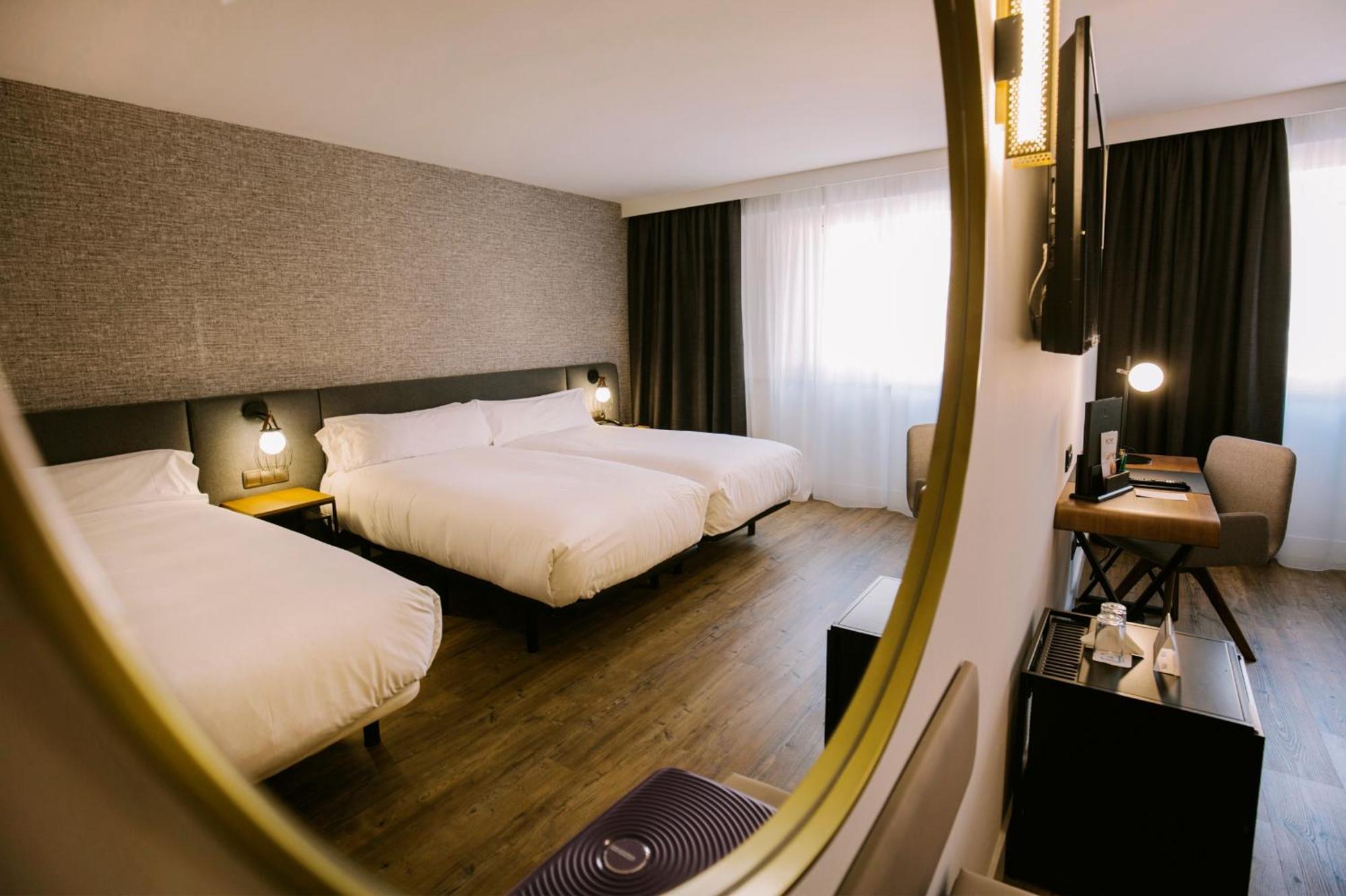 Triple Room,1415879706:JPEG
