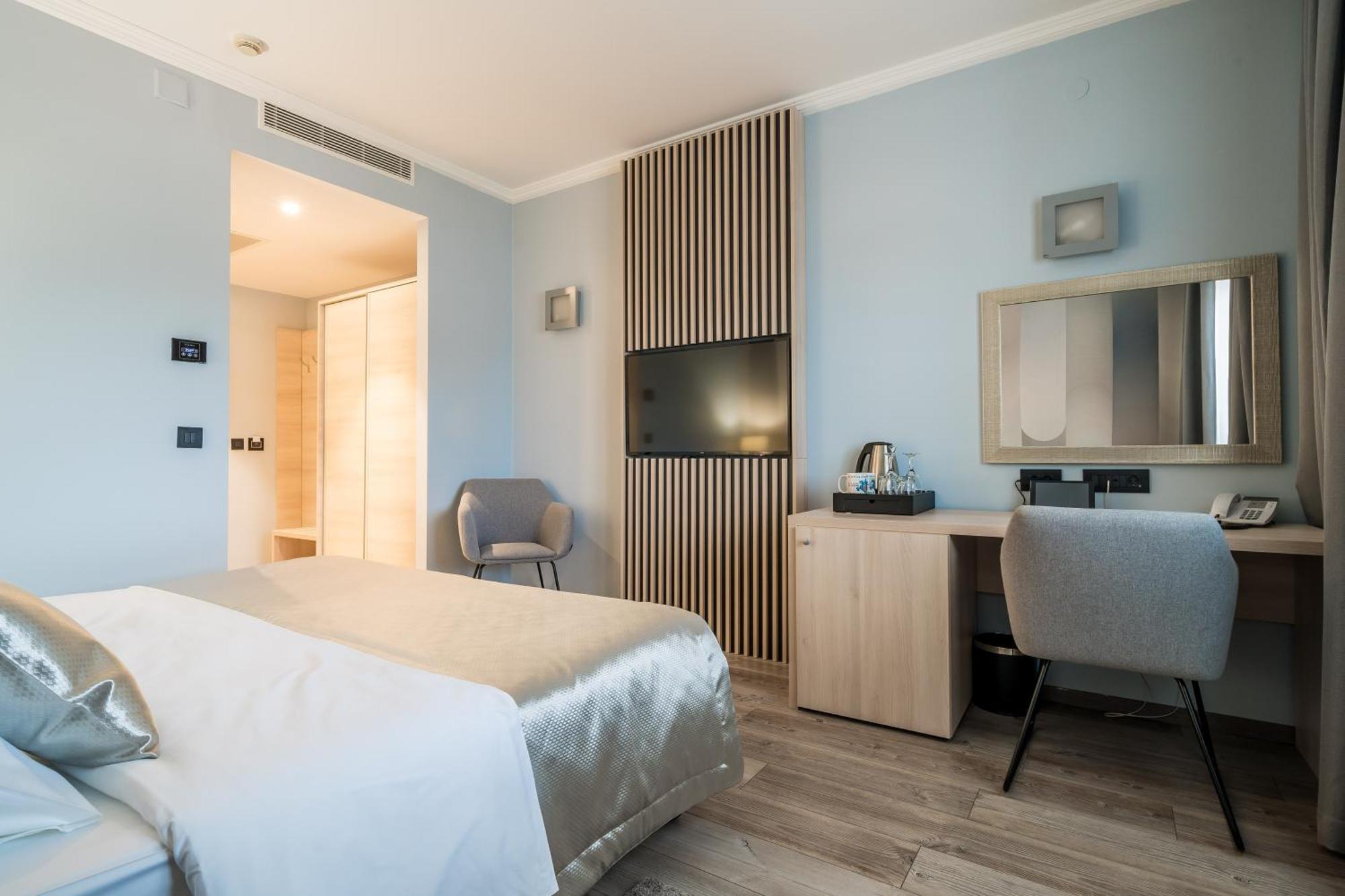 Double Room Balcony Sea View