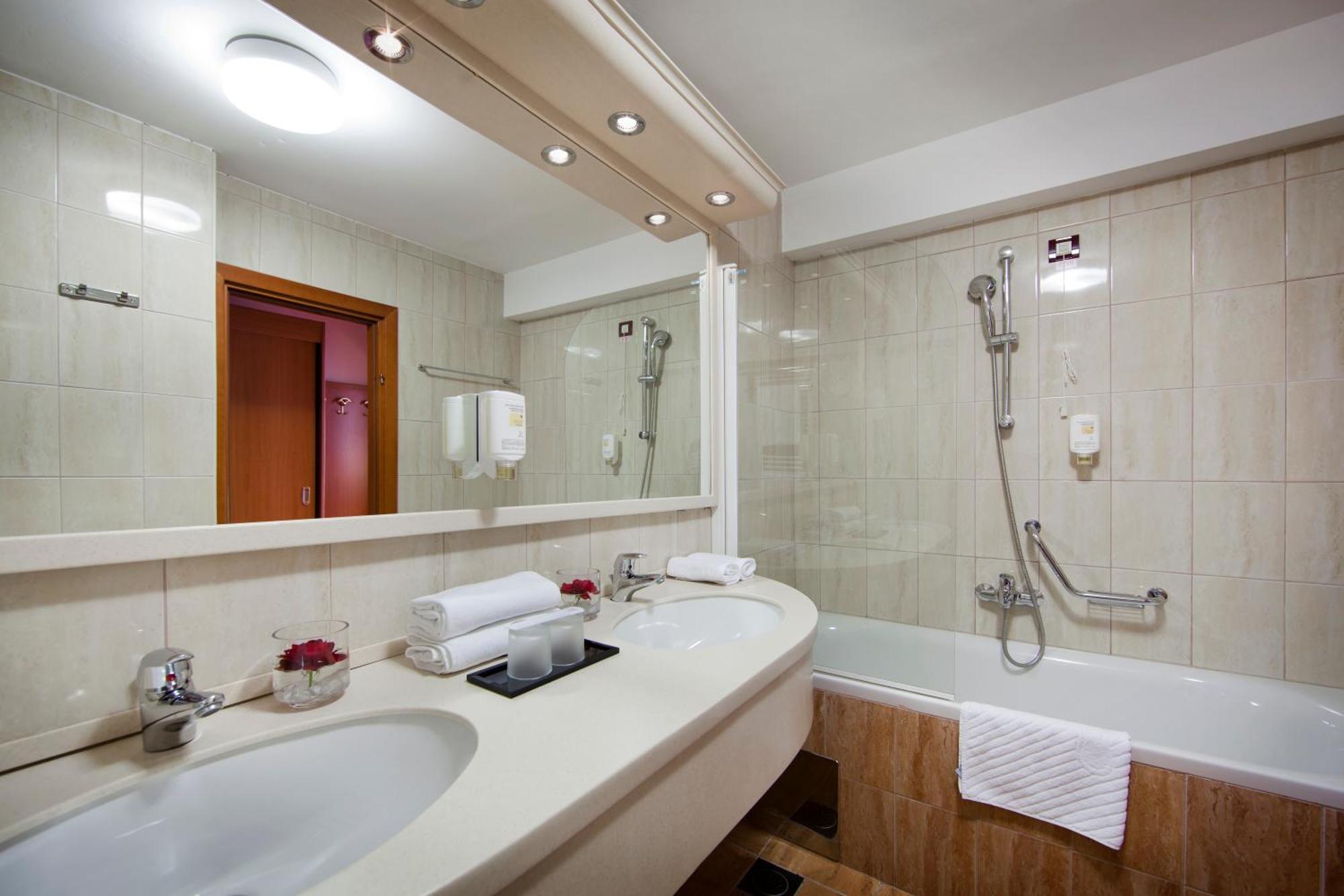 Superior Single Room,1361509544:JPEG