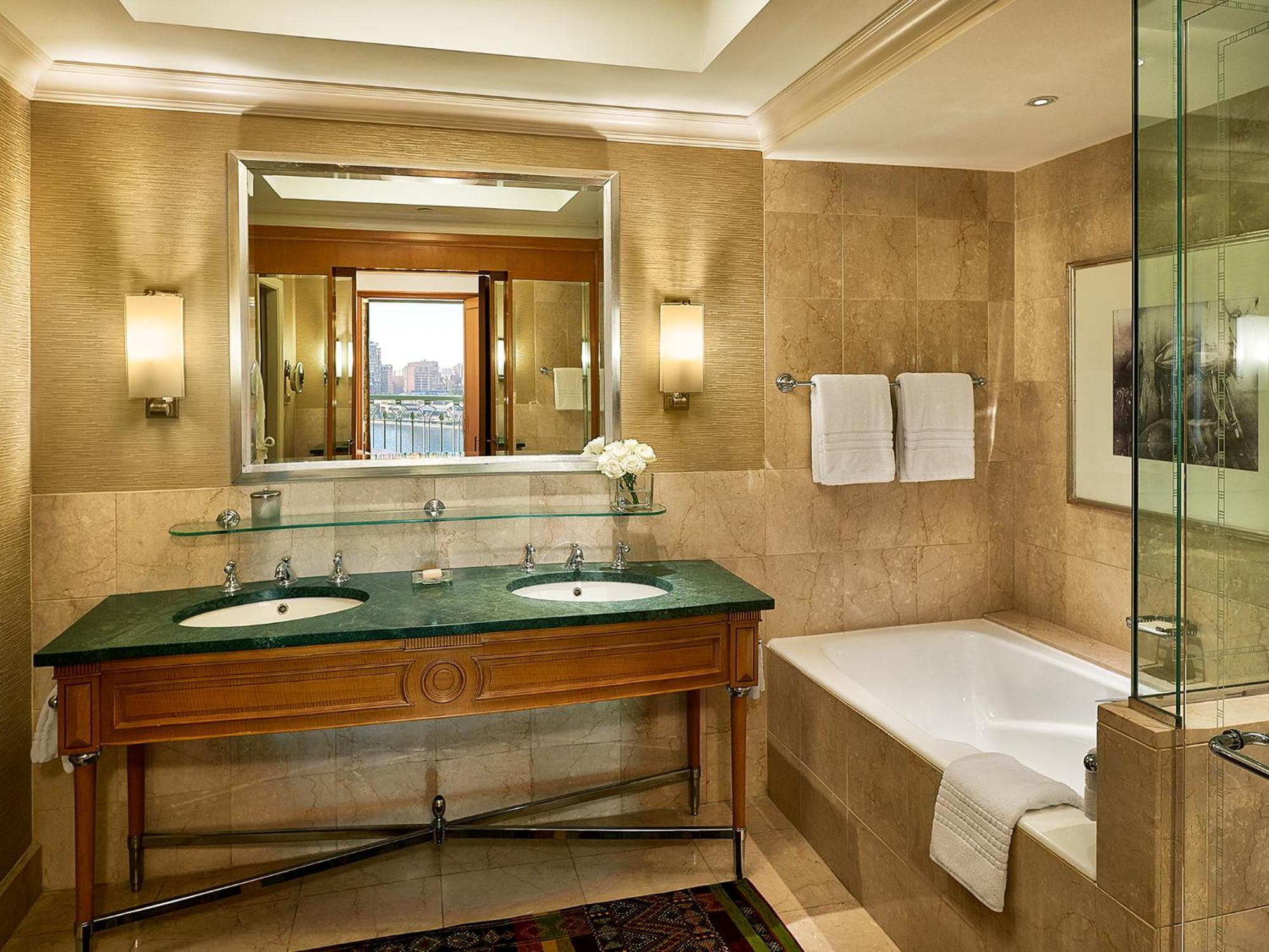 Superior Room King Bed