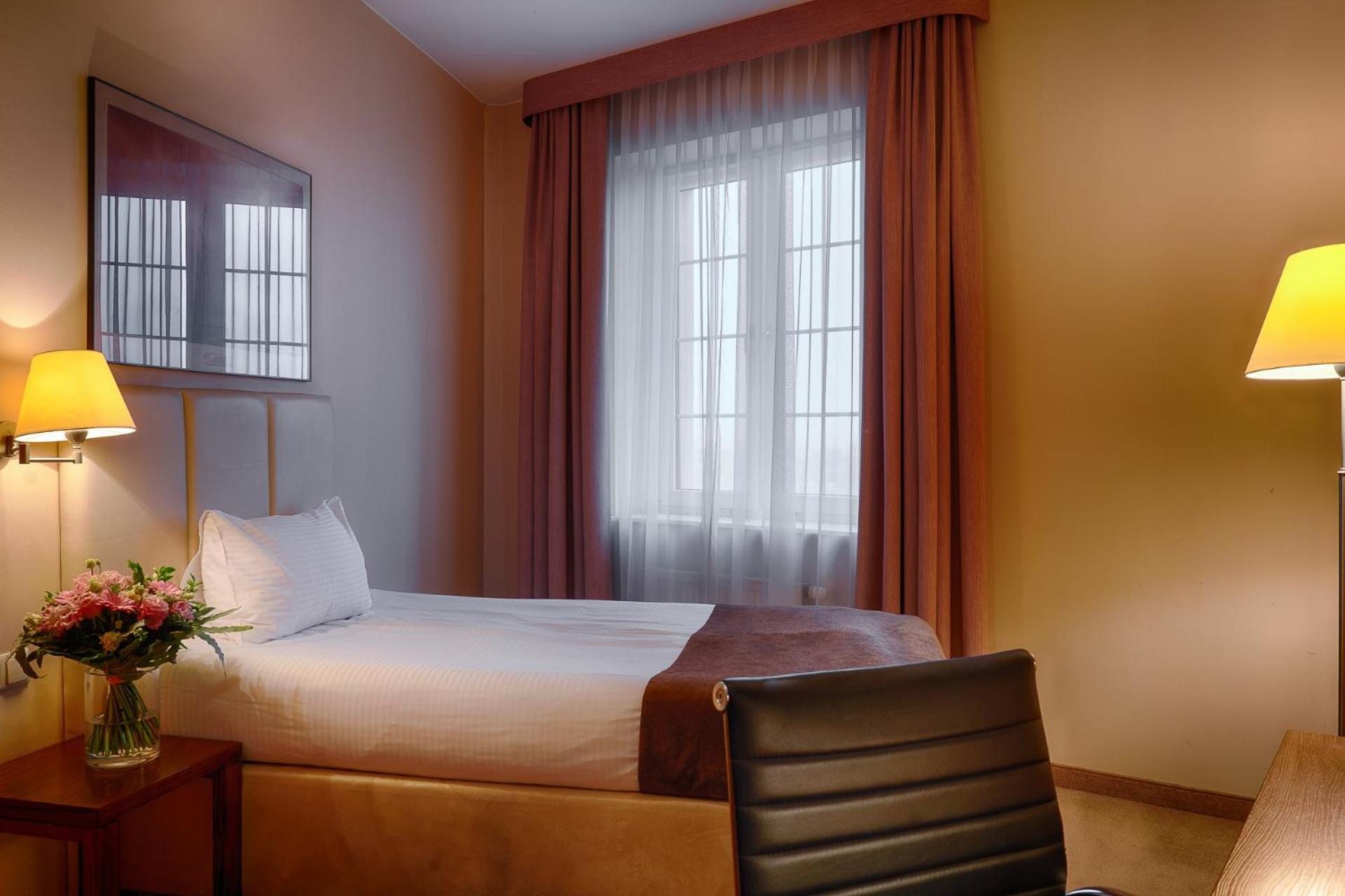 Single Room,1212401515:JPEG