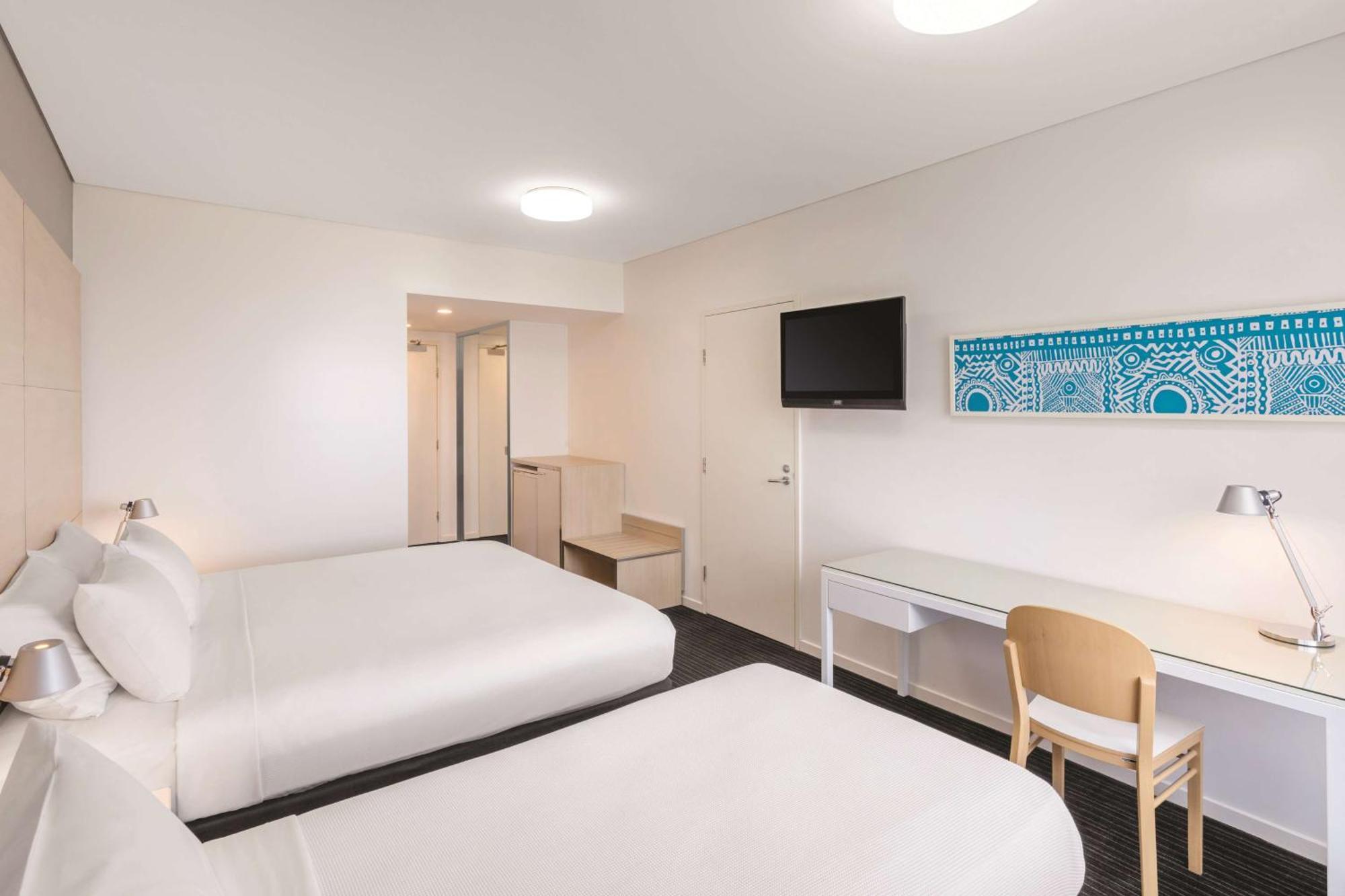 Guest Room King or Twin View