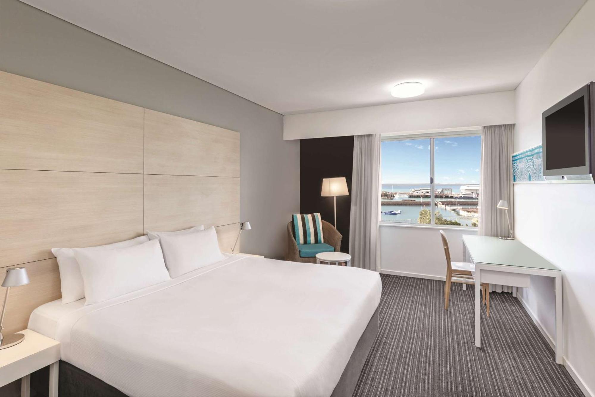 Guest Room King or Twin View