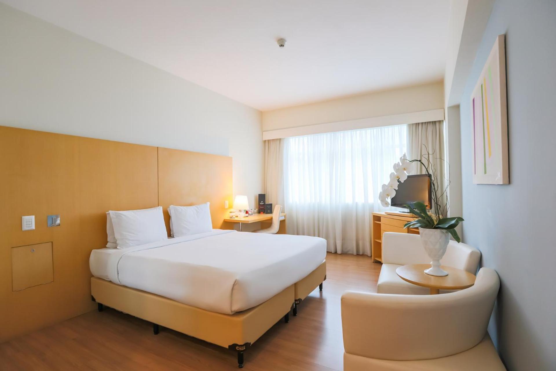 Standard Double or Twin Room,1212696904:JPEG