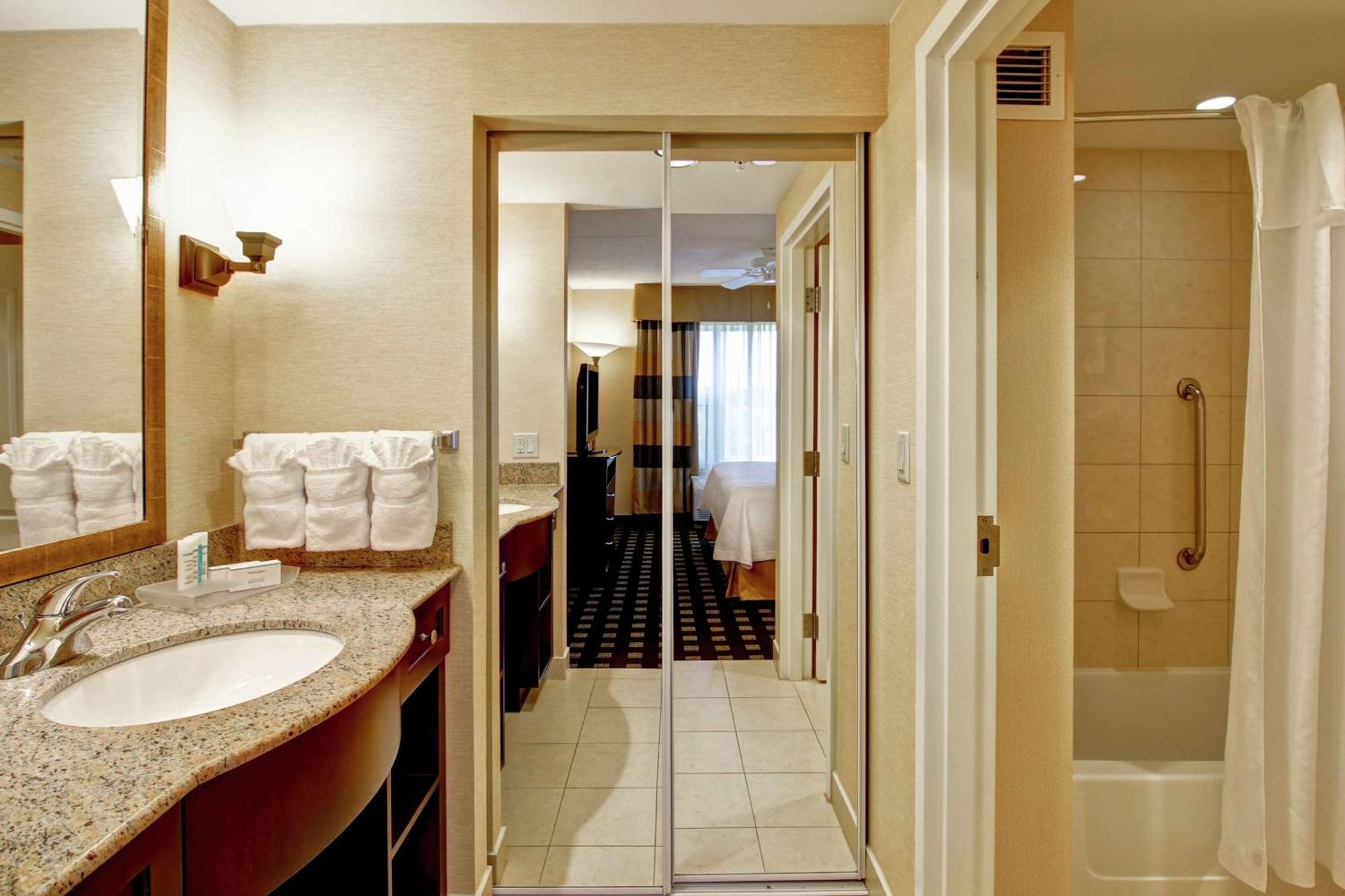 One-Bedroom King Suite Non-Smoking