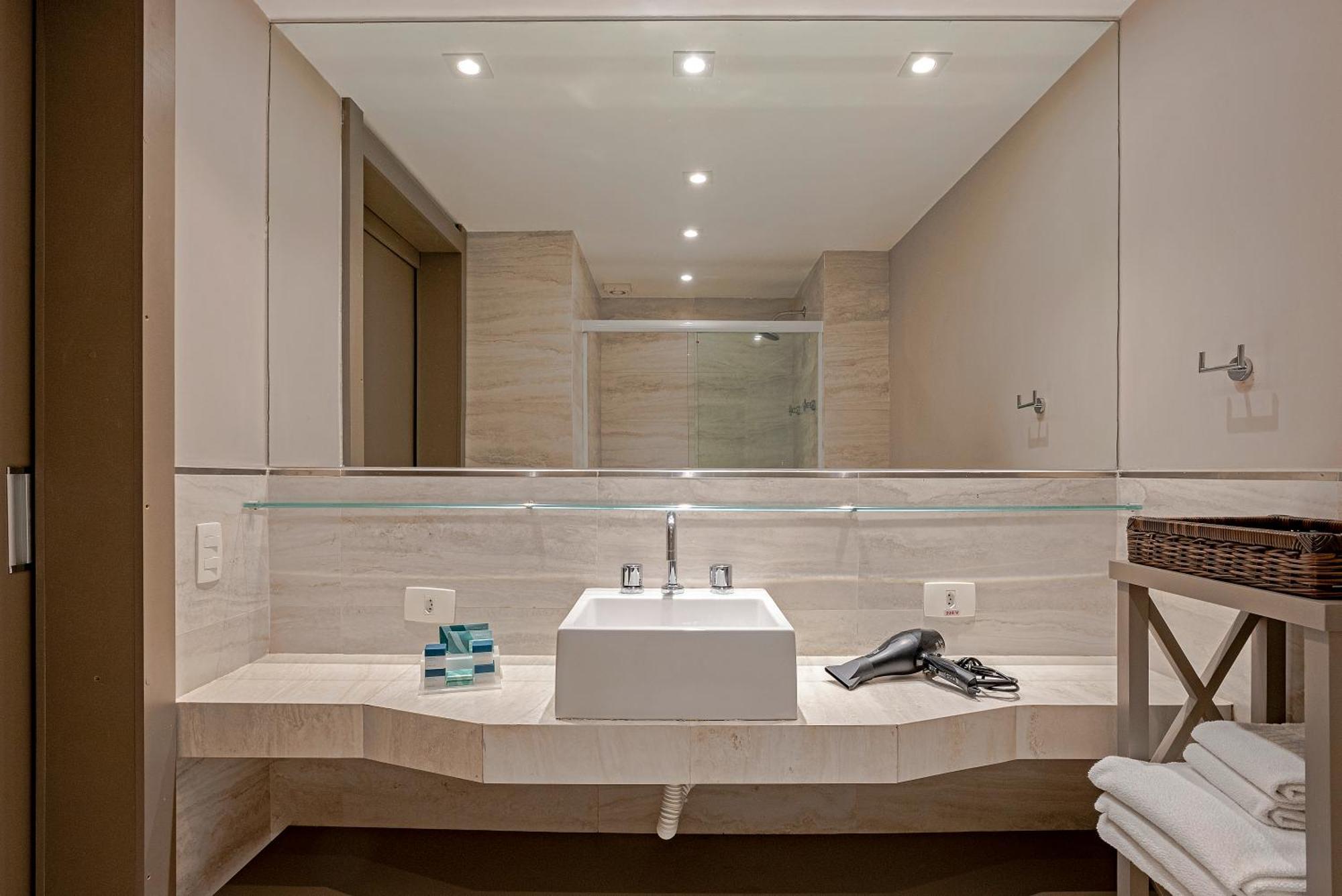 Luxury Double Room,1212762385:JPEG