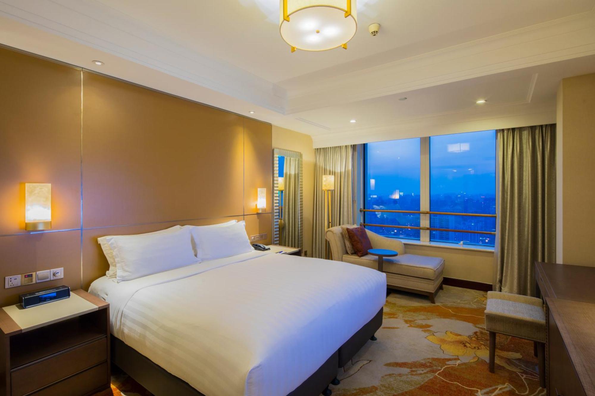 Deluxe Suite,1212993799:JPEG