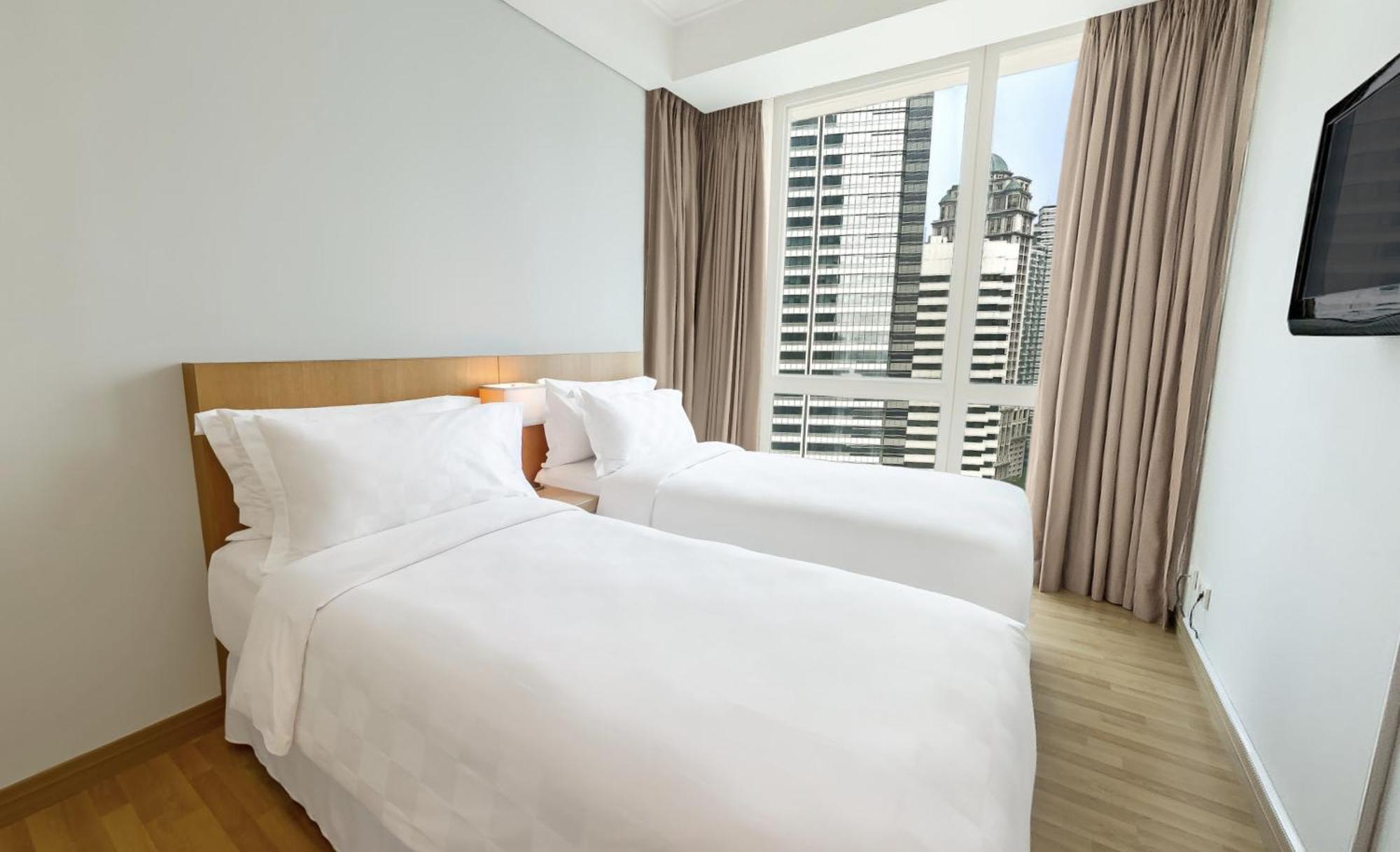 Three-Bedroom Apartment,1213038598:JPEG