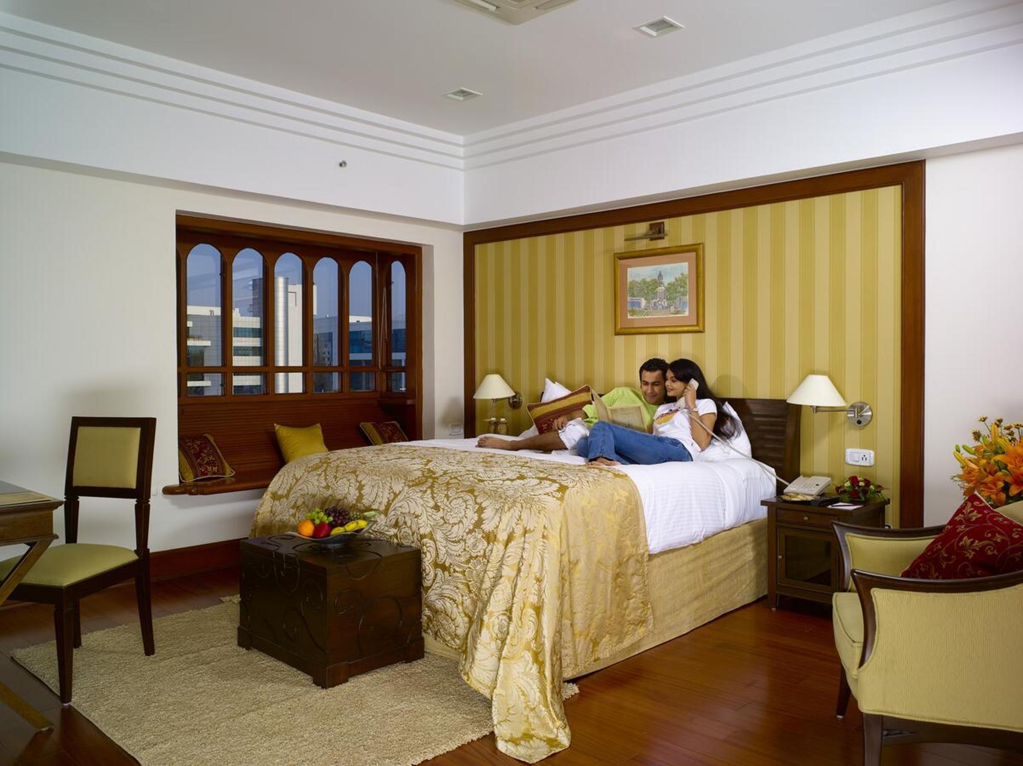 Studio Suite - One Bedroom Suite with Kitchen with 10% Discount on Food and complimentary 2 Hand Crafted/Brewed Beer,683375631:JPEG