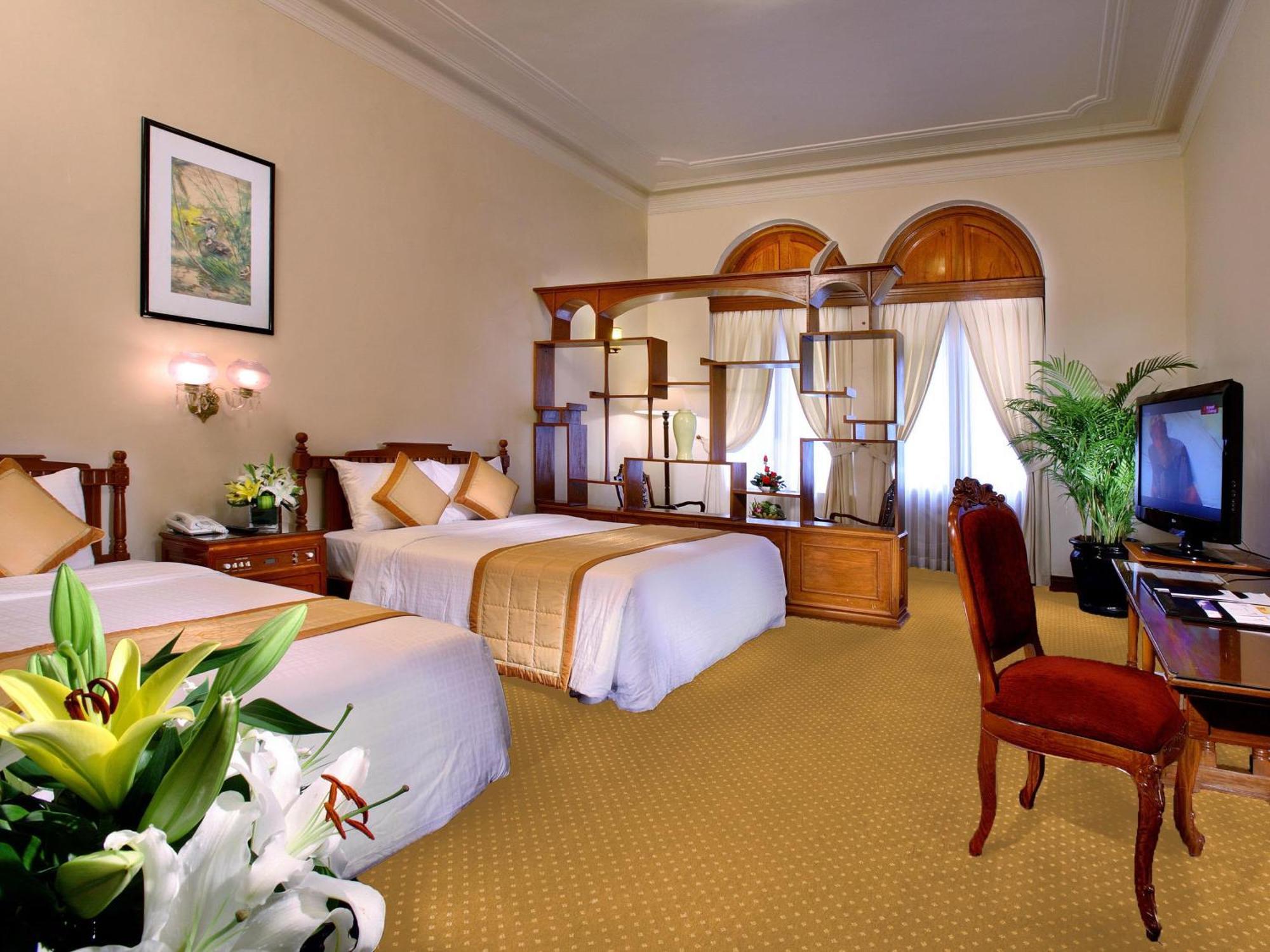 Opera View Room