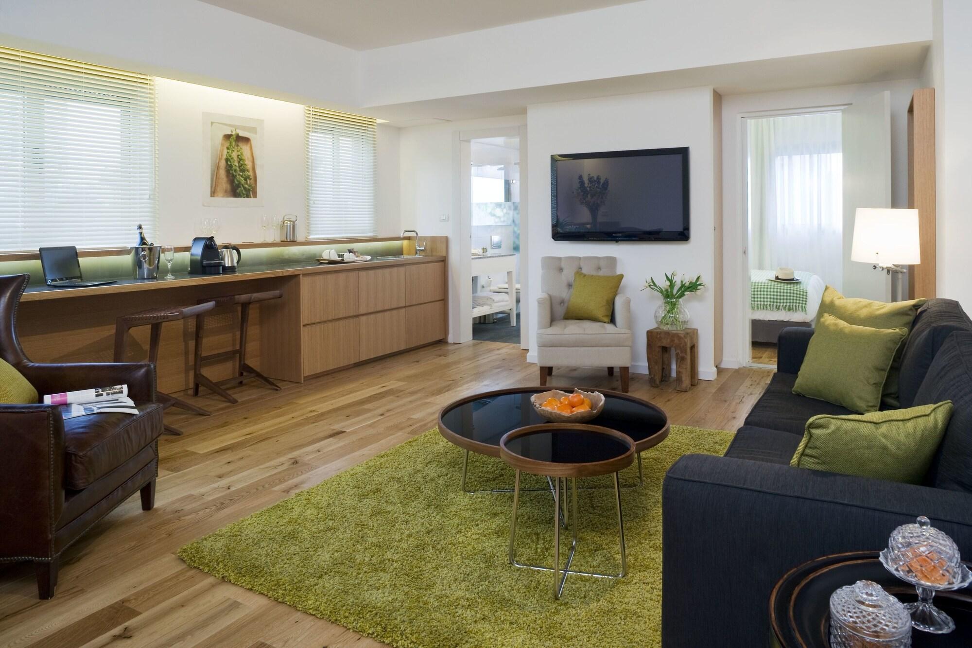 One-Bedroom Residence Suite