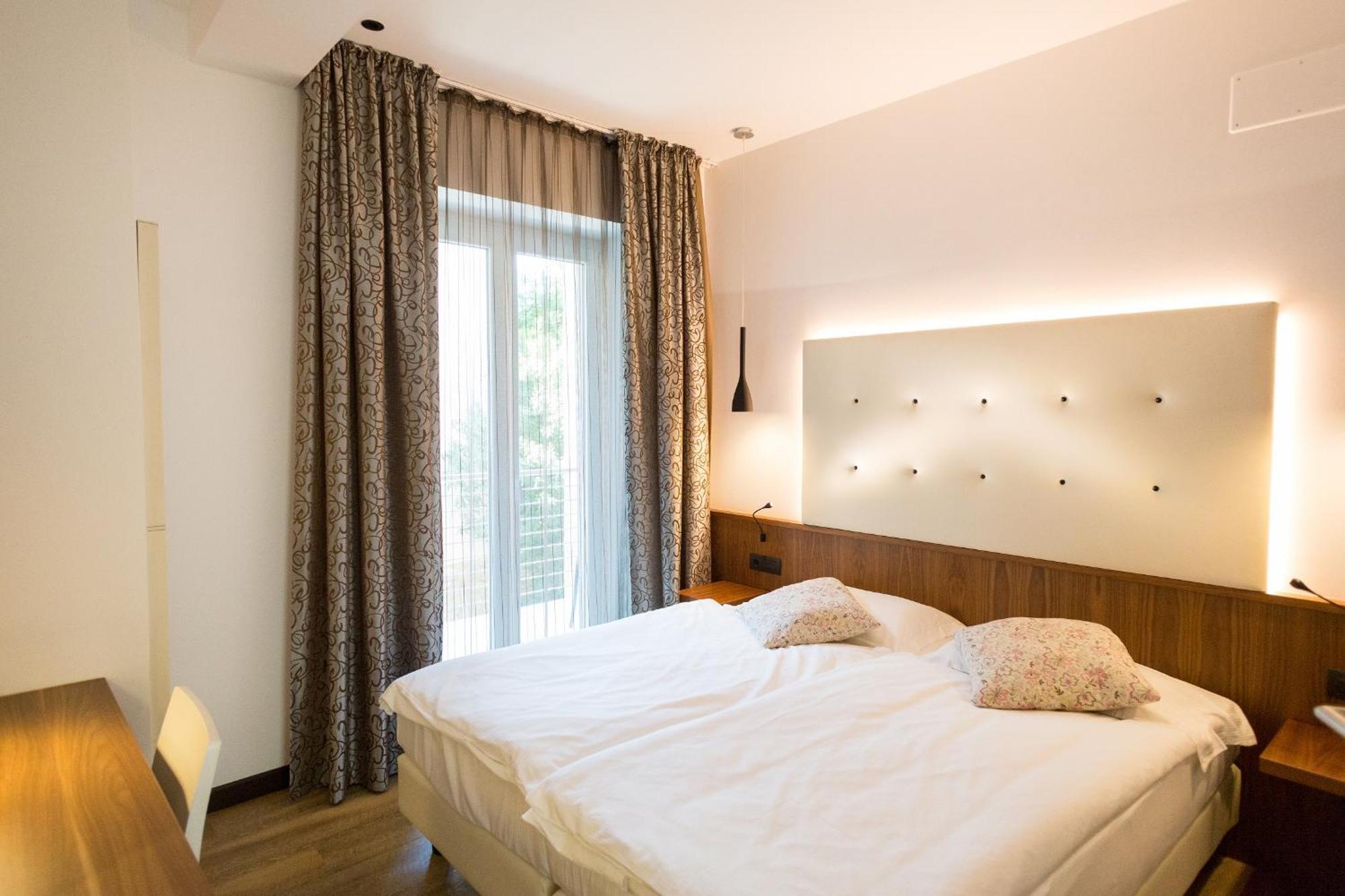 Double or Twin Room Balcony
