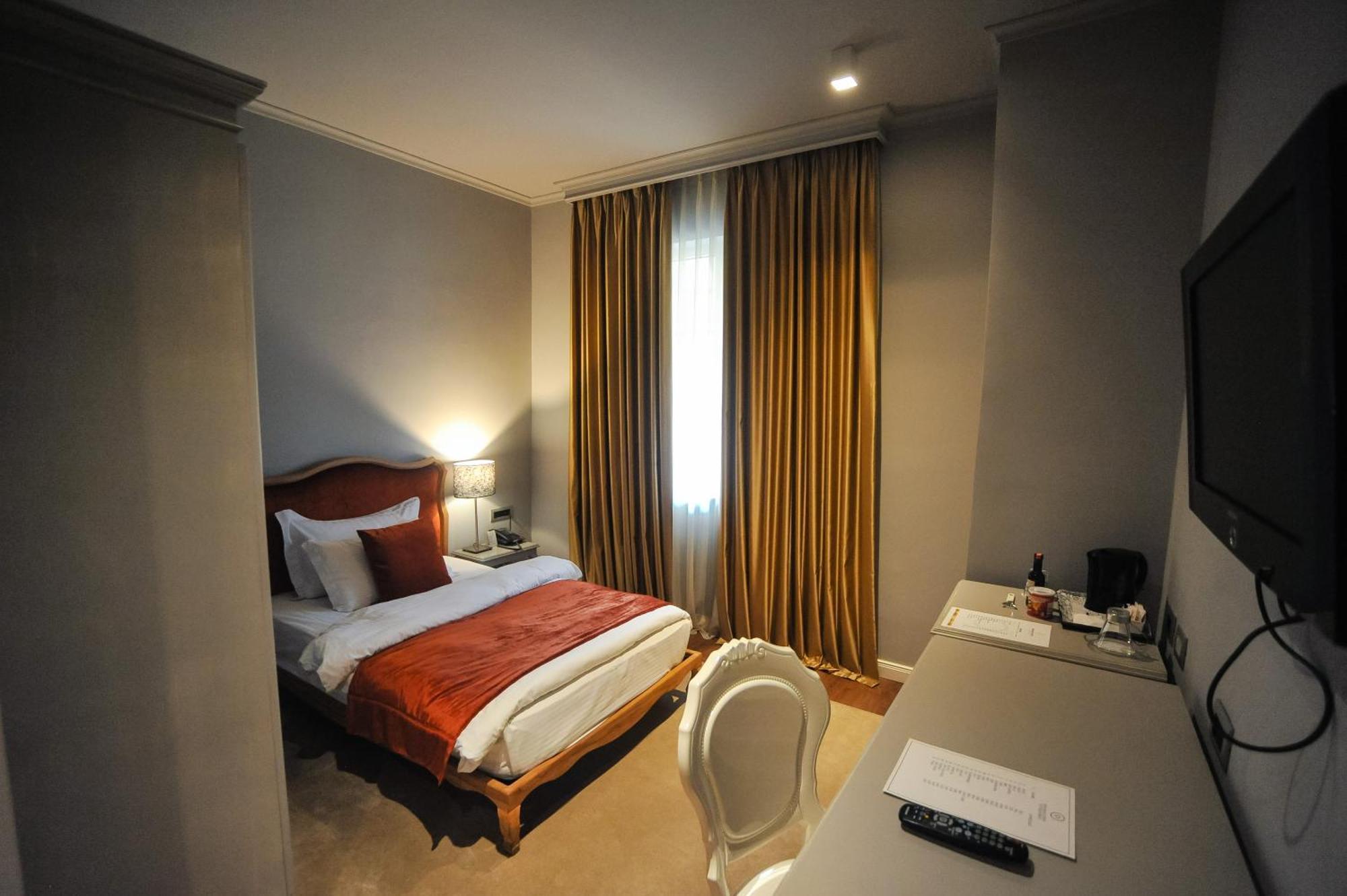 Standard Single Room