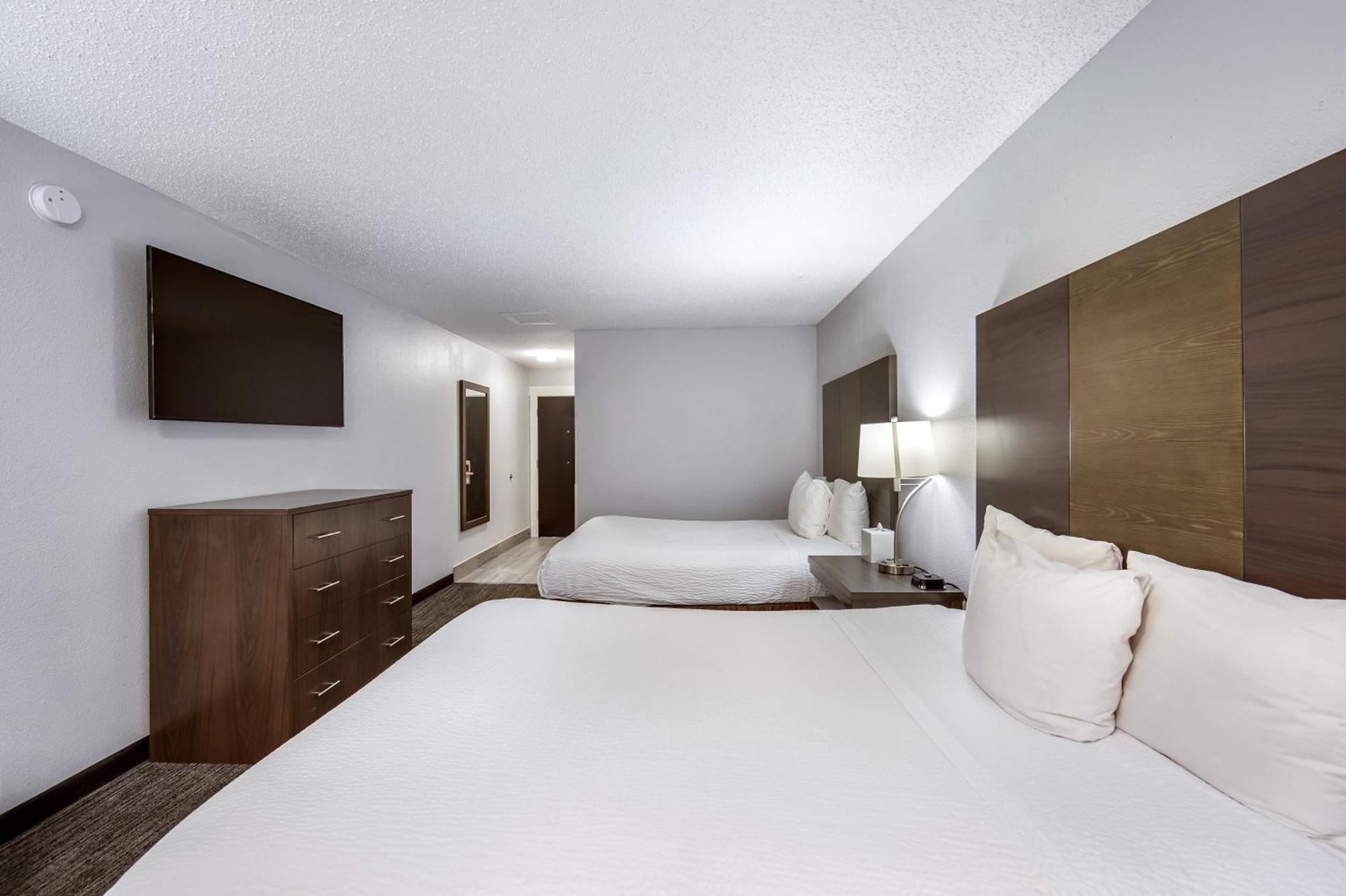 Queen Room Two Queen Beds