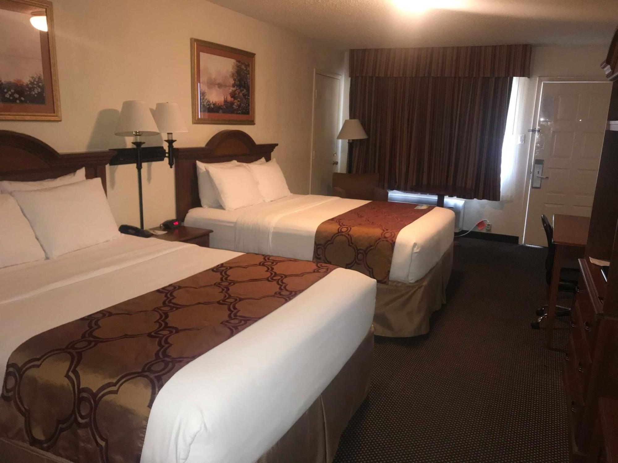 Queen Room Two Queen Beds Non-Smoking