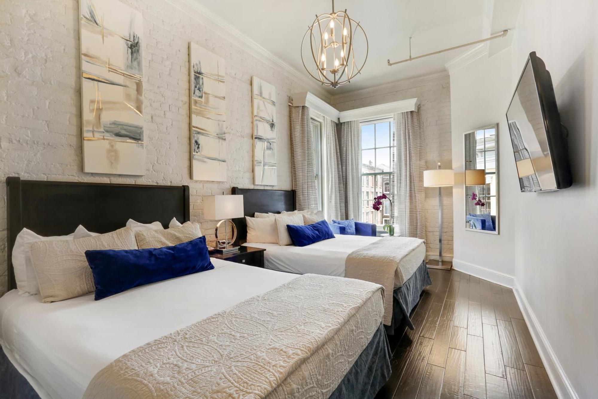 Standard 2 Queen Beds,1254701470:JPEG