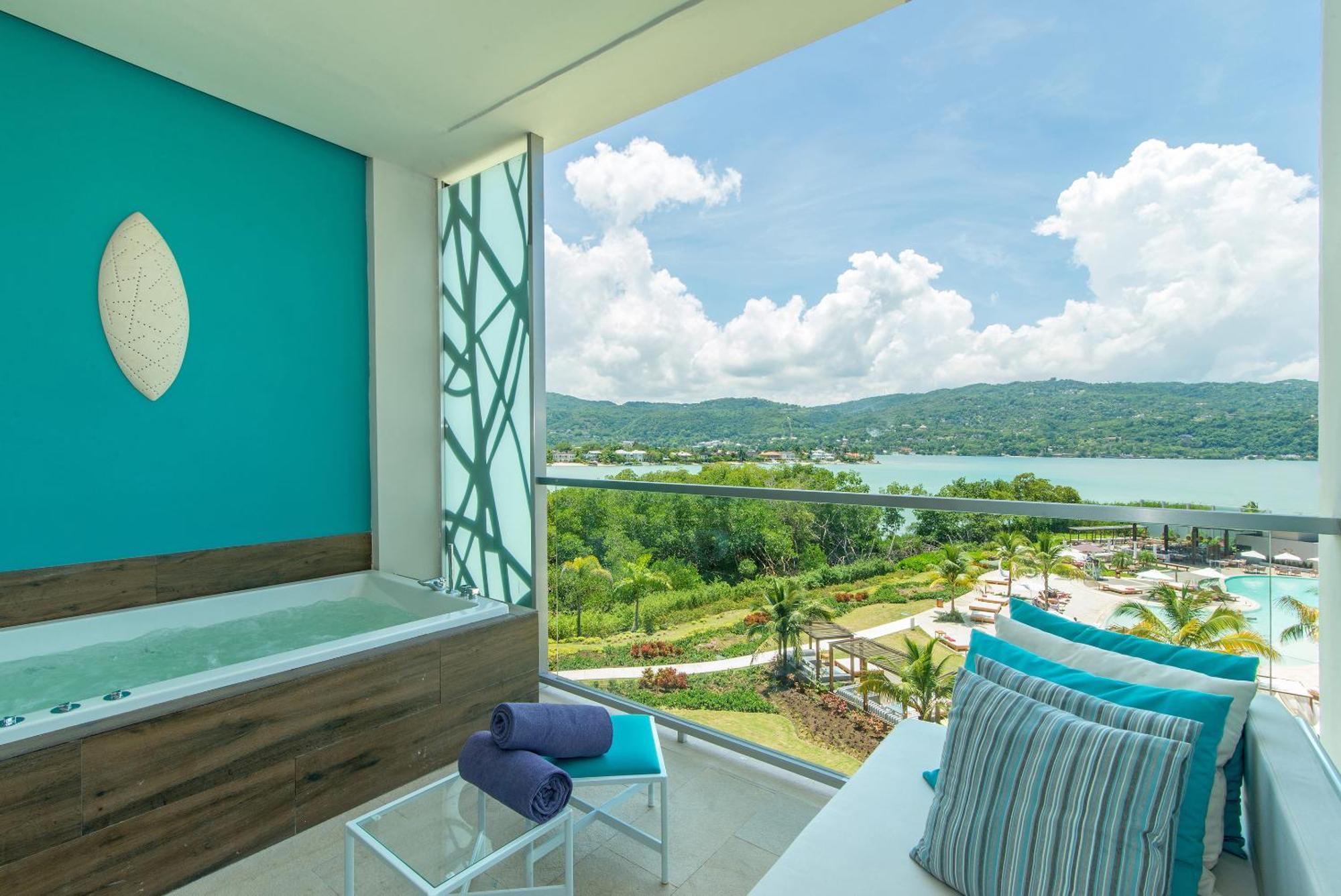 Allure Junior Suite King Ocean View