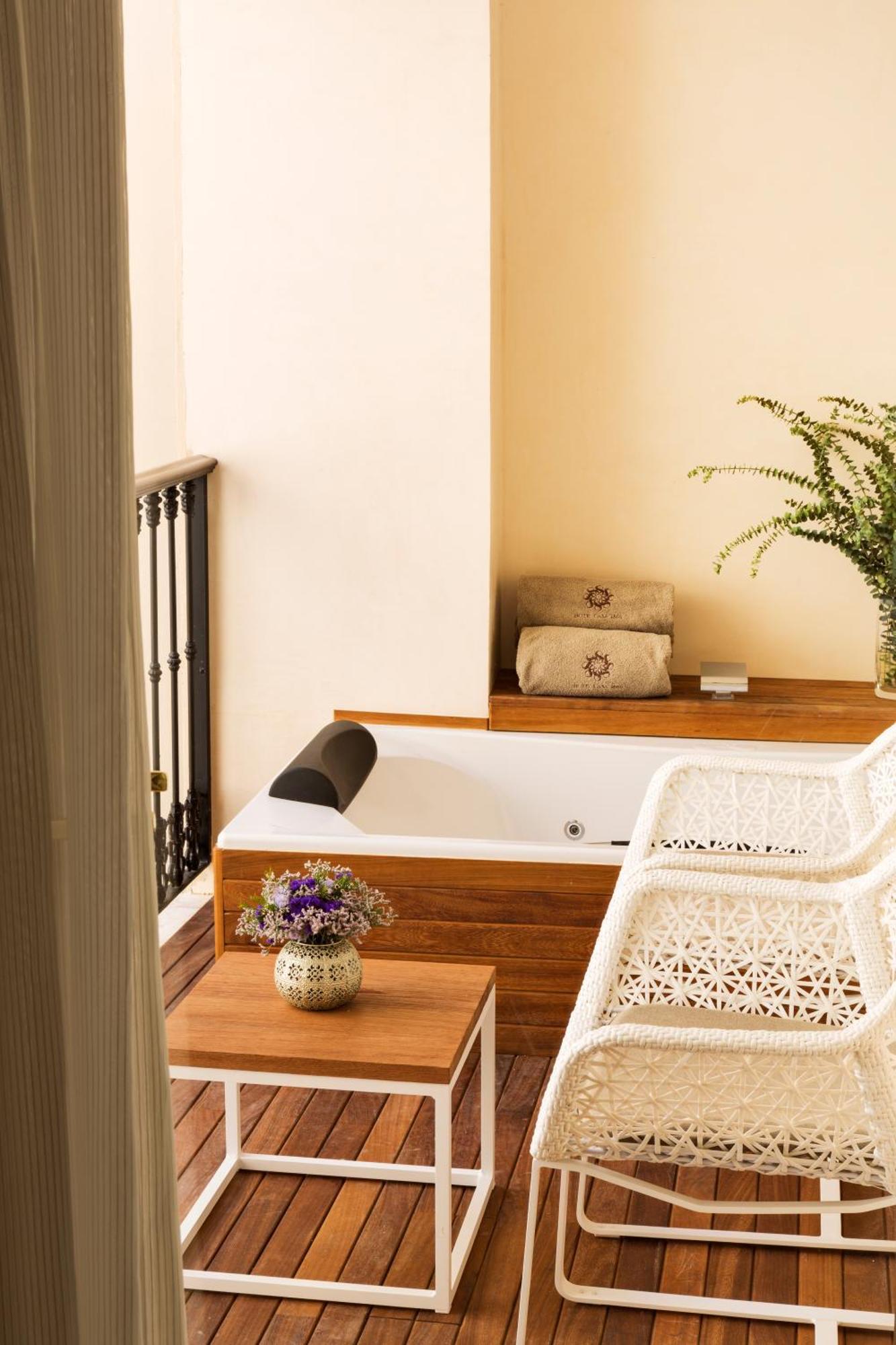 Junior Suite Jacuzzi®,368773159:JPEG