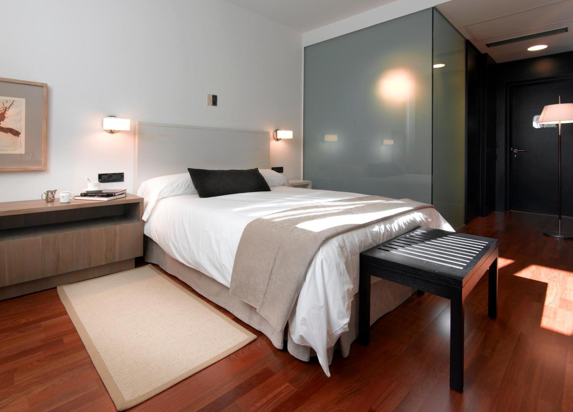 Standard Double Room,1715128136:JPEG