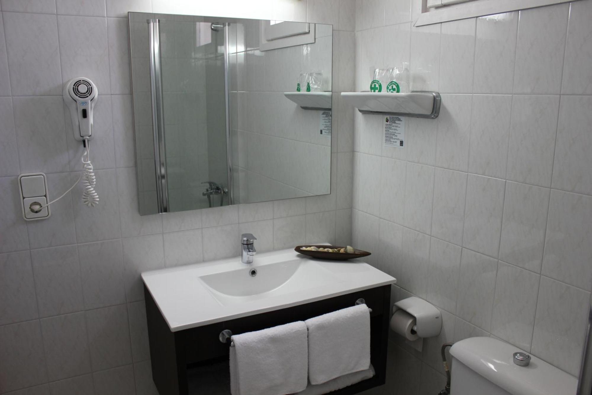 Double Room Terrace,1572625466:JPEG
