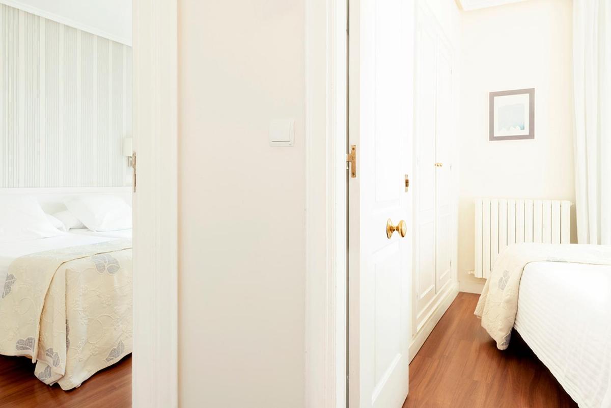 Family Connected Room,1498697377:JPEG