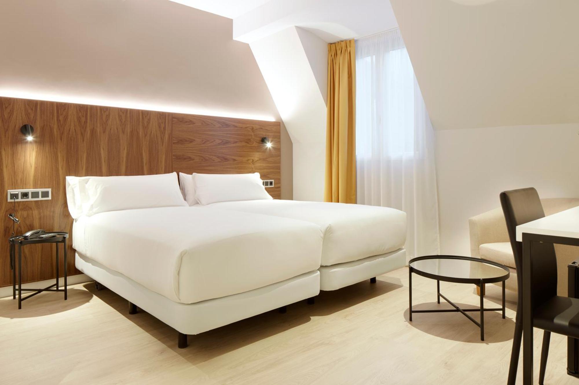 Deluxe Double or Twin Room,1214640787:JPEG