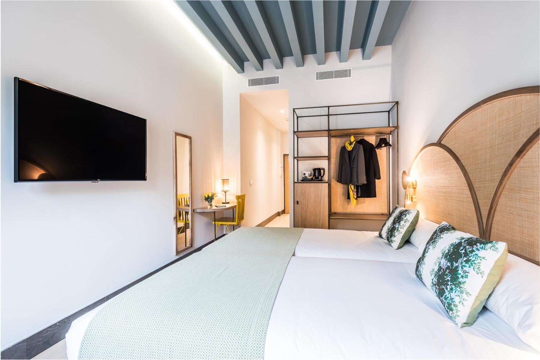 Superior Double or Twin Room City View