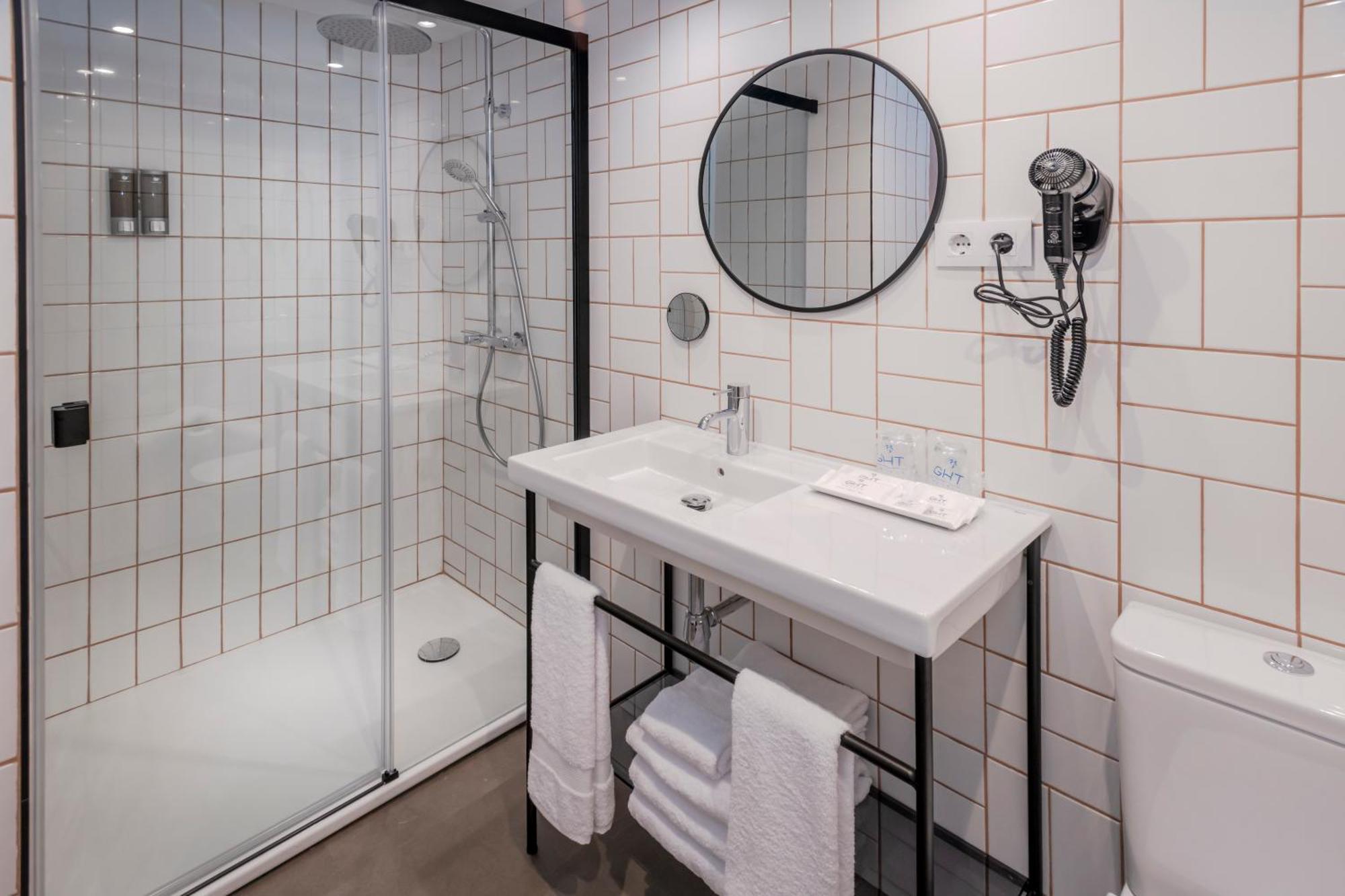 Double or Twin Room City View