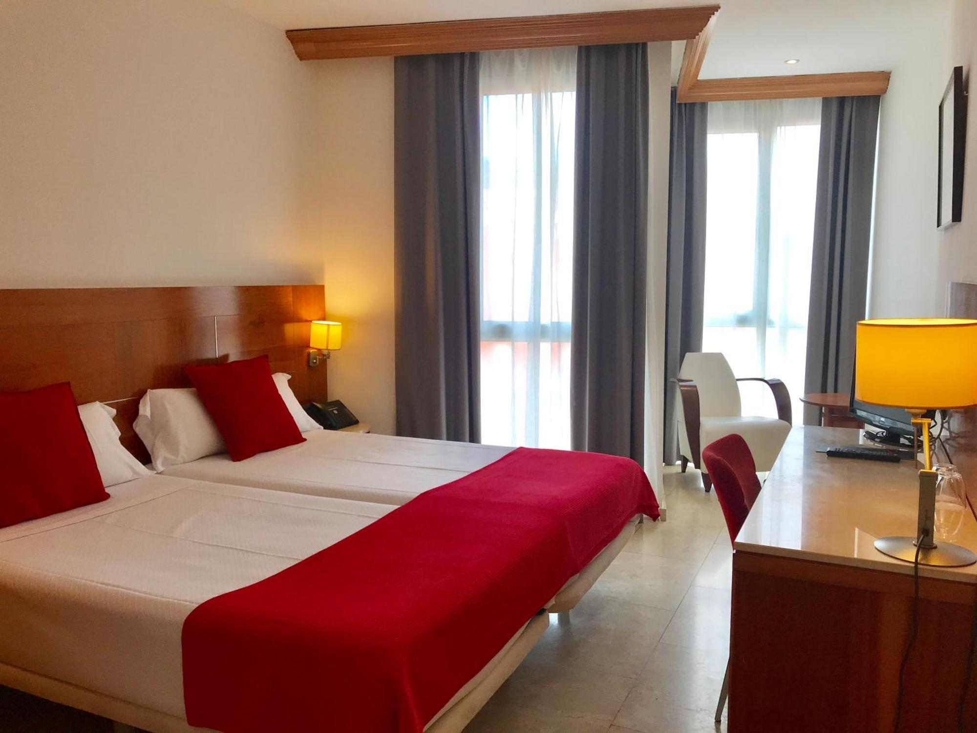 Twin Room,1580443797:JPEG