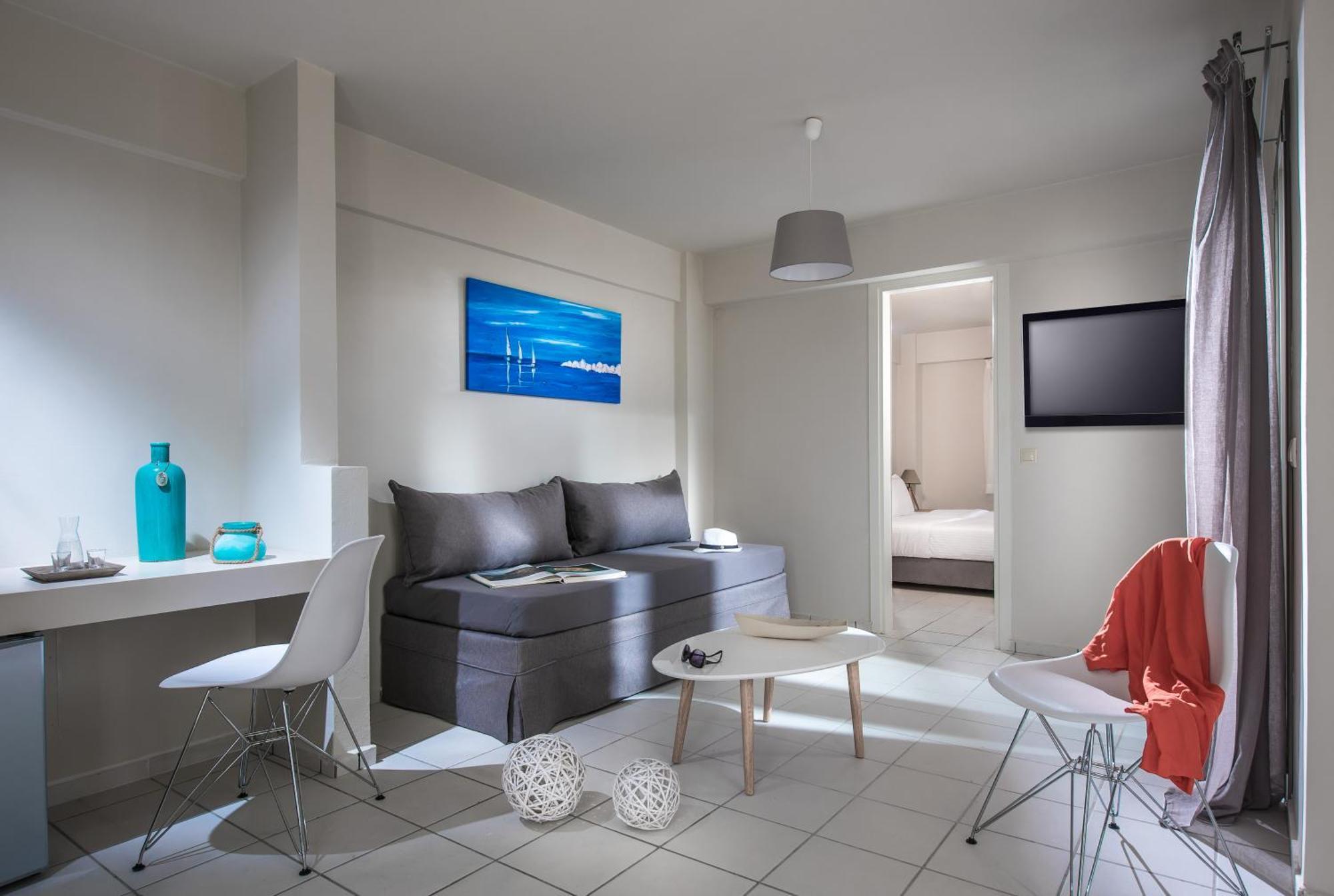 Junior Suite,1739473440:JPEG