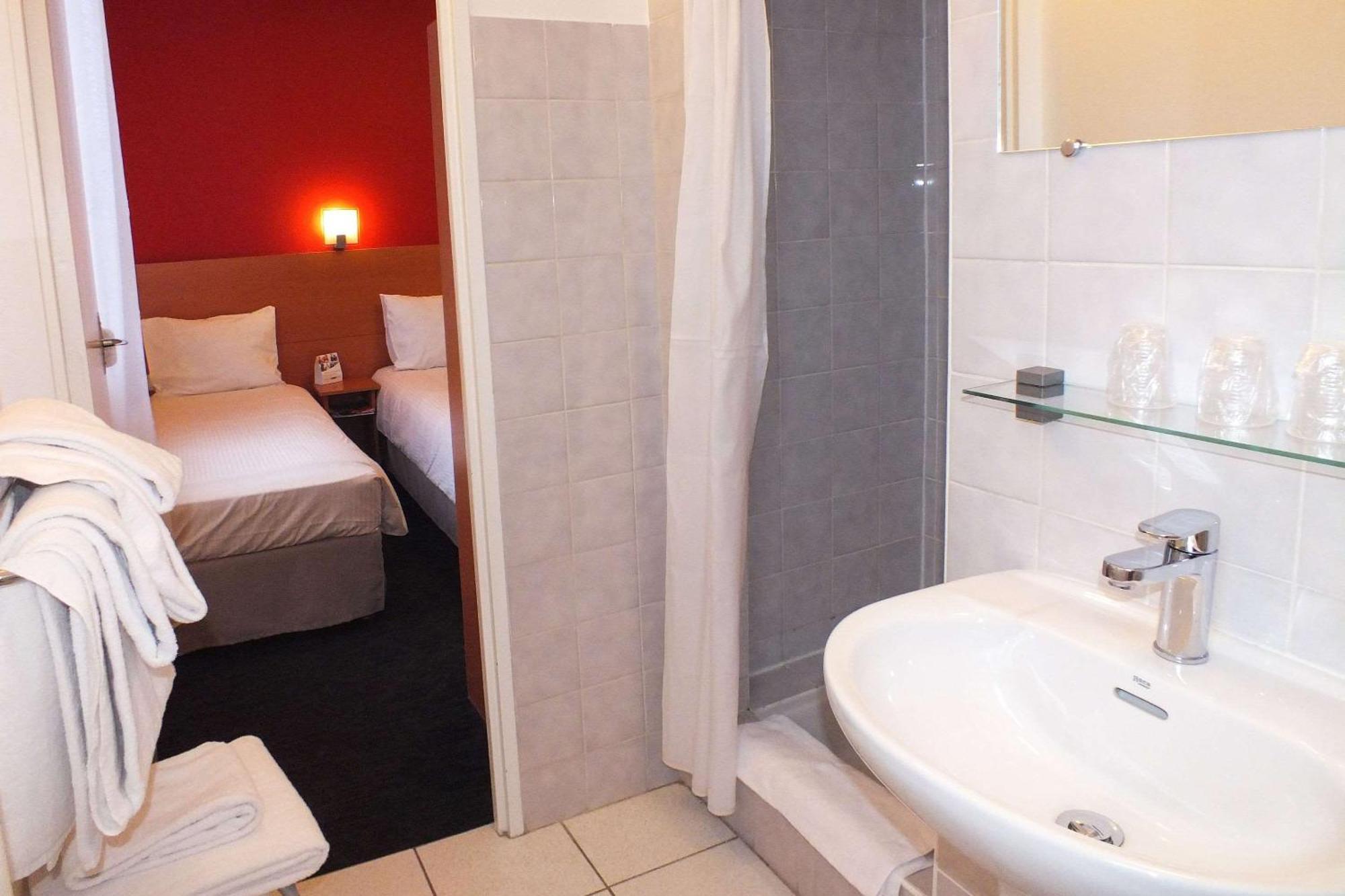 Standard Triple Room,1215155023:JPEG