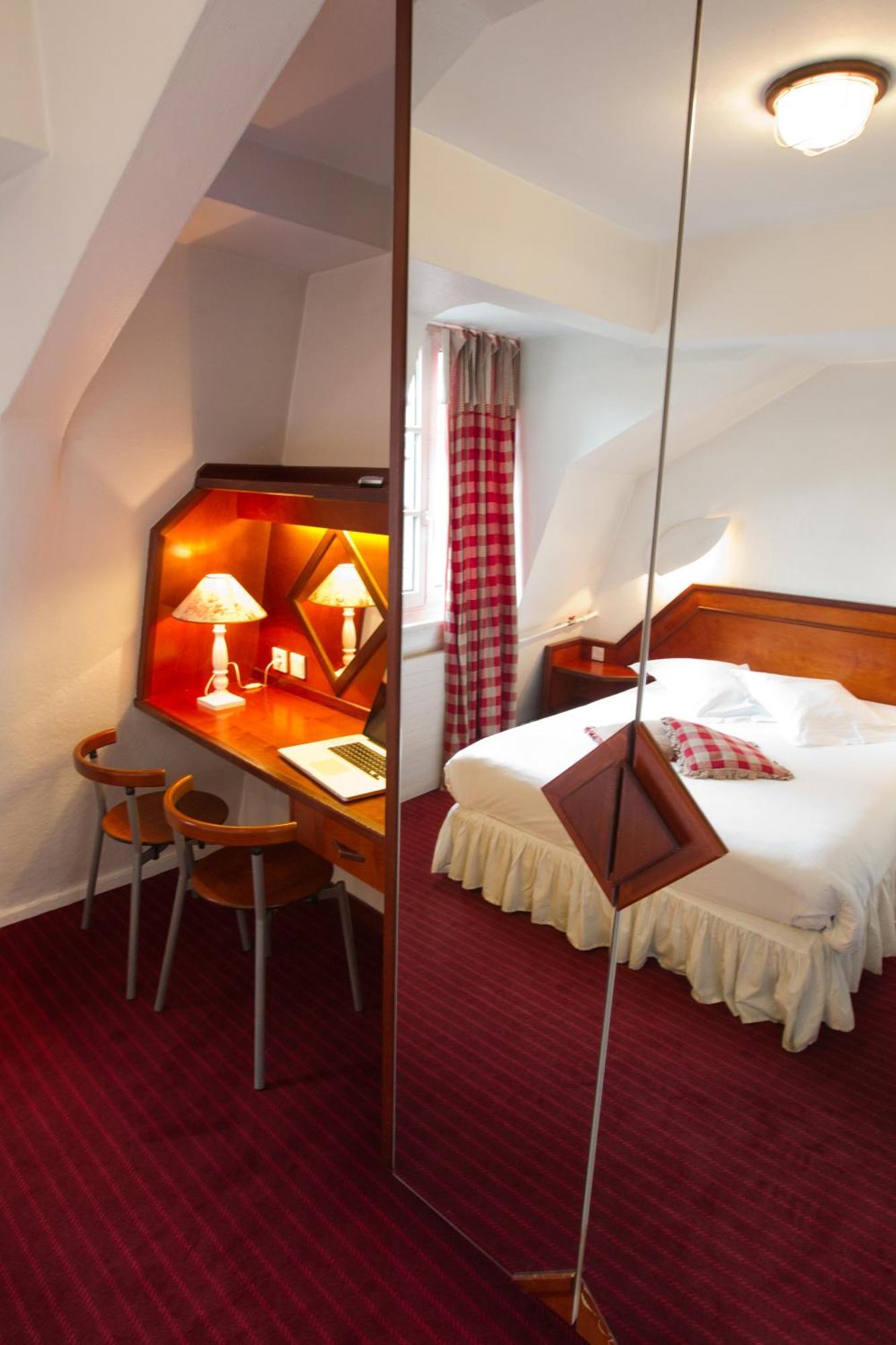 Cosy Twin Room at the Back
